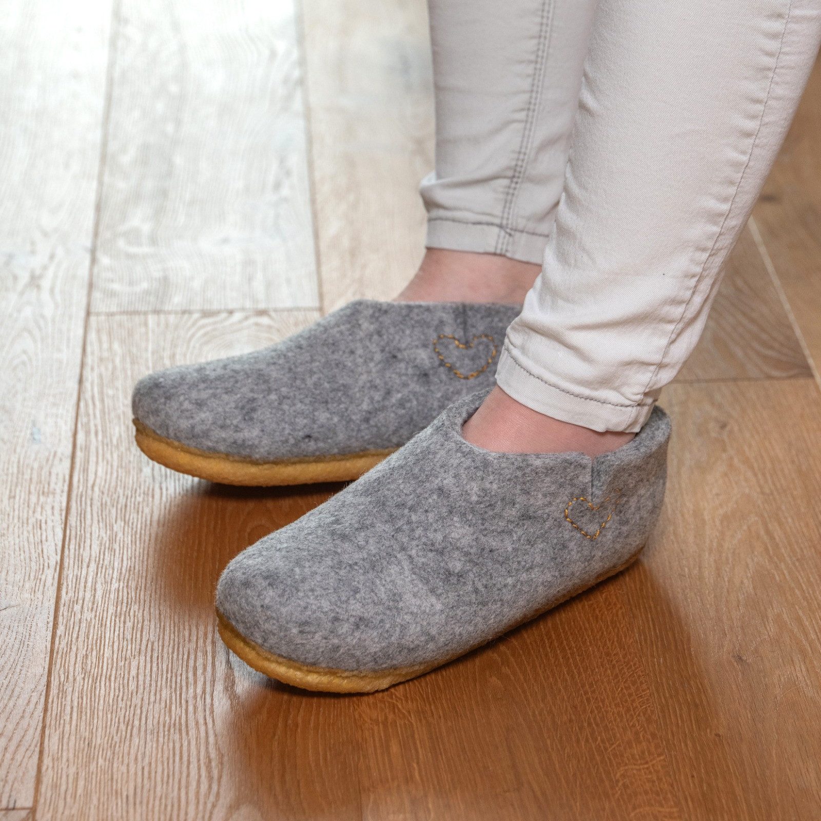 naturling Damen Boots Hausschuh (halbhohe Pantoffel mit) rutschfeste Kautschuksohle