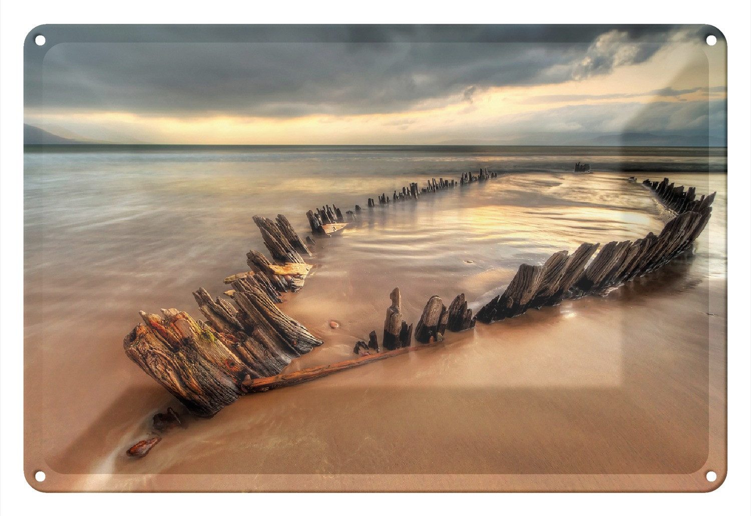 Wallario Metallbild, Bootswrack in Irland am Strand, in verschiedenen Ausführungen