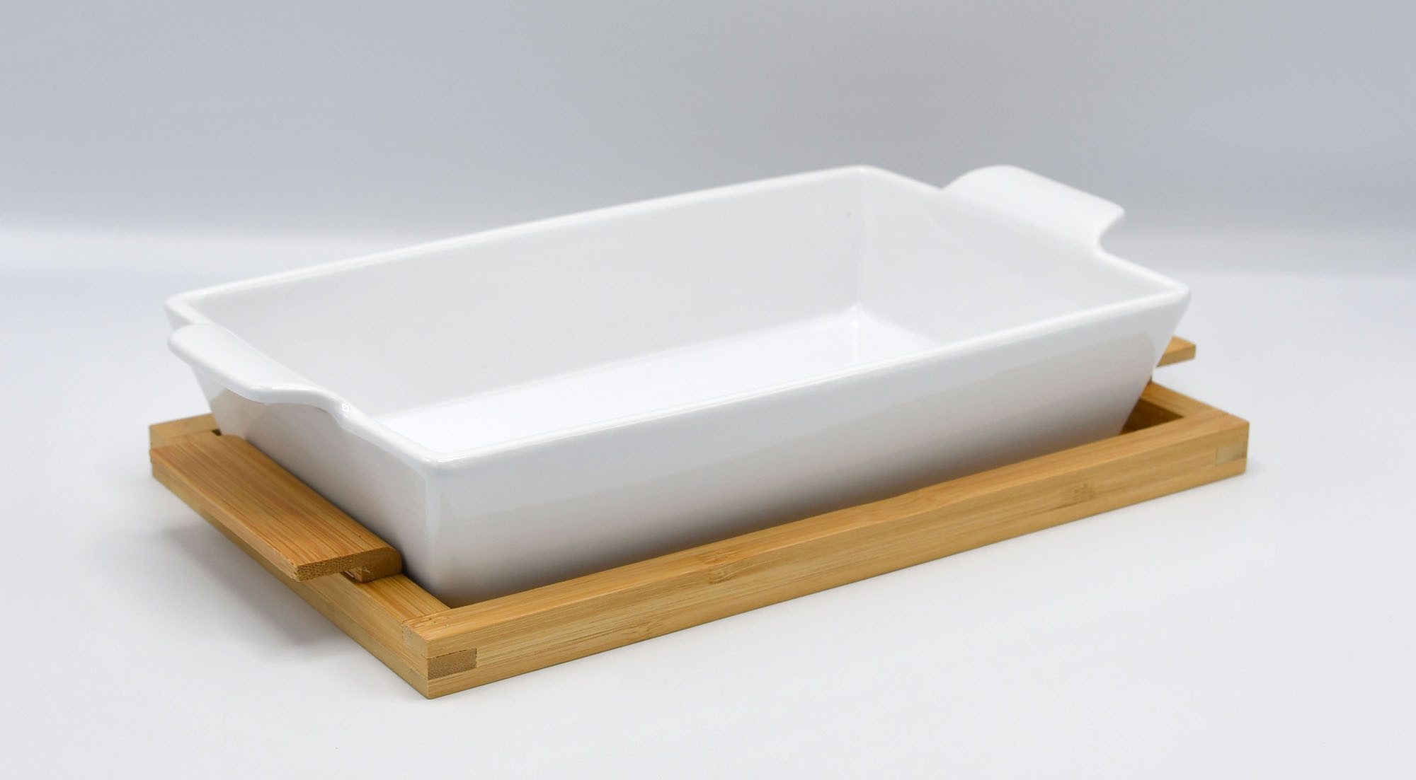 Florina Auflaufform Backform Lasagneform Keramik quadratisch 25,5cm PM316, Keramik, (2-St), mit Griffen mit Bambus Untersetzer 25,5 cm
