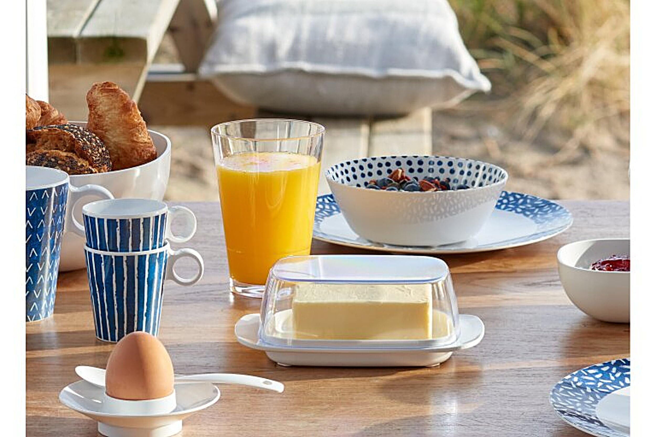 Mepal Butterdose Butterdose für 250 g Butter mit transparentem Deckel, Spülmaschinenfest, Melamin/SAN, passt in Kühlschranktüre