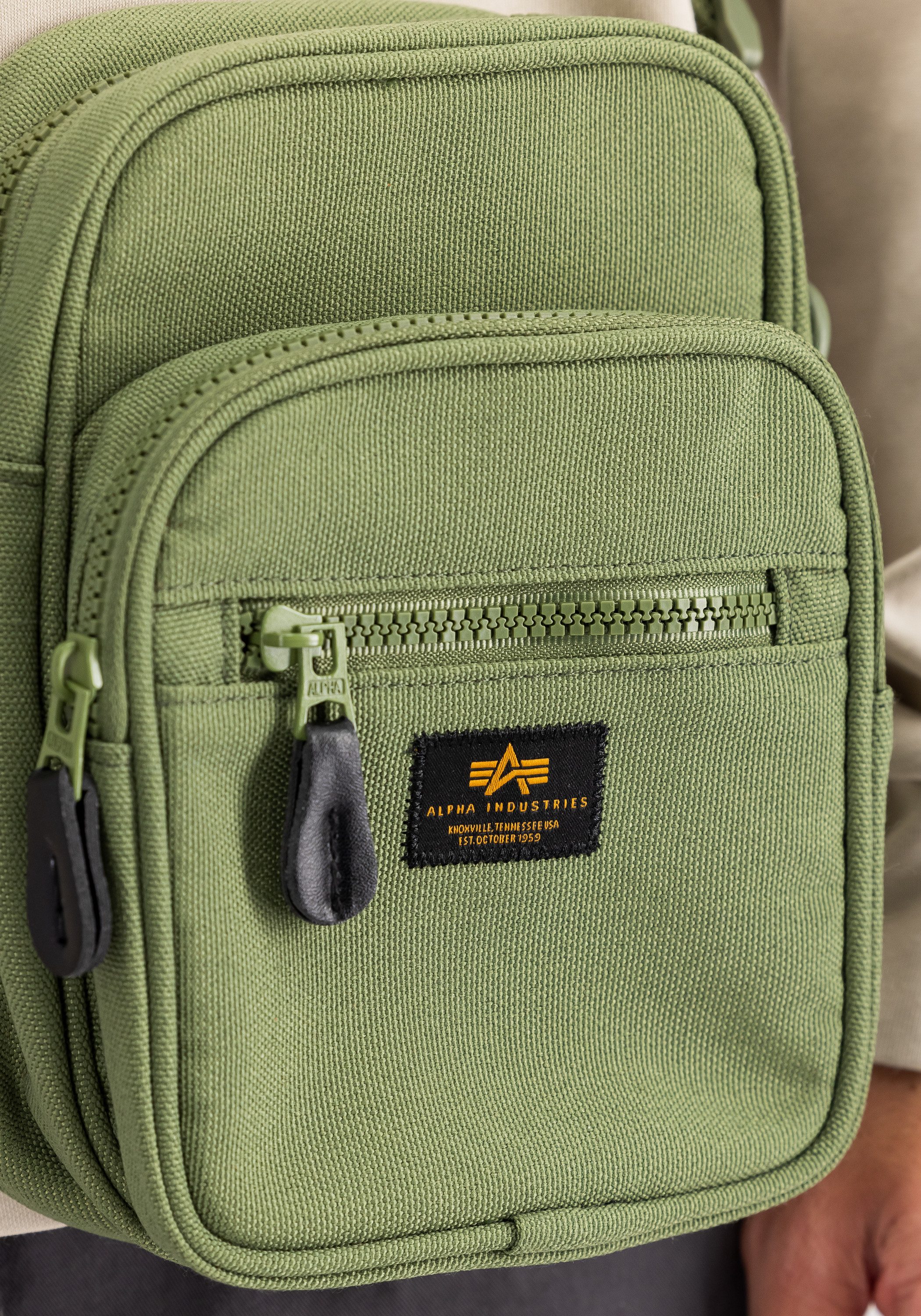 Alpha Industries Umhängetasche Label Messenger Bag S