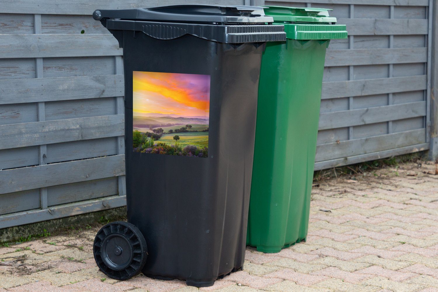 Sticker, Farbenfroh Mülltonne, (1 Toskana Wandsticker MuchoWow - Landschaft Abfalbehälter Container, St), - Mülleimer-aufkleber,