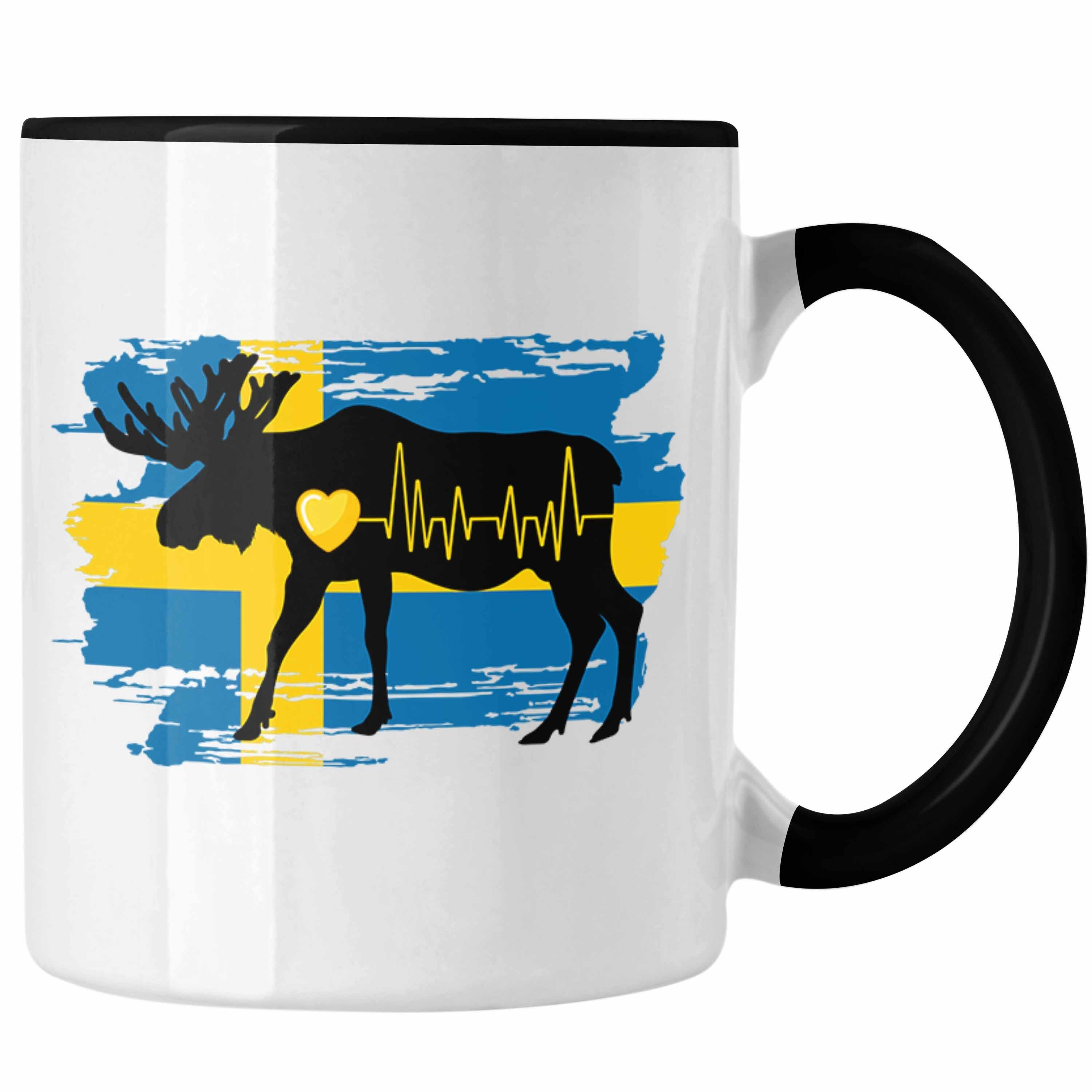 Trendation Tasse Trendation - Schweden Elch Herzschlag Tasse Geschenk für Schweden-Fans Schwarz