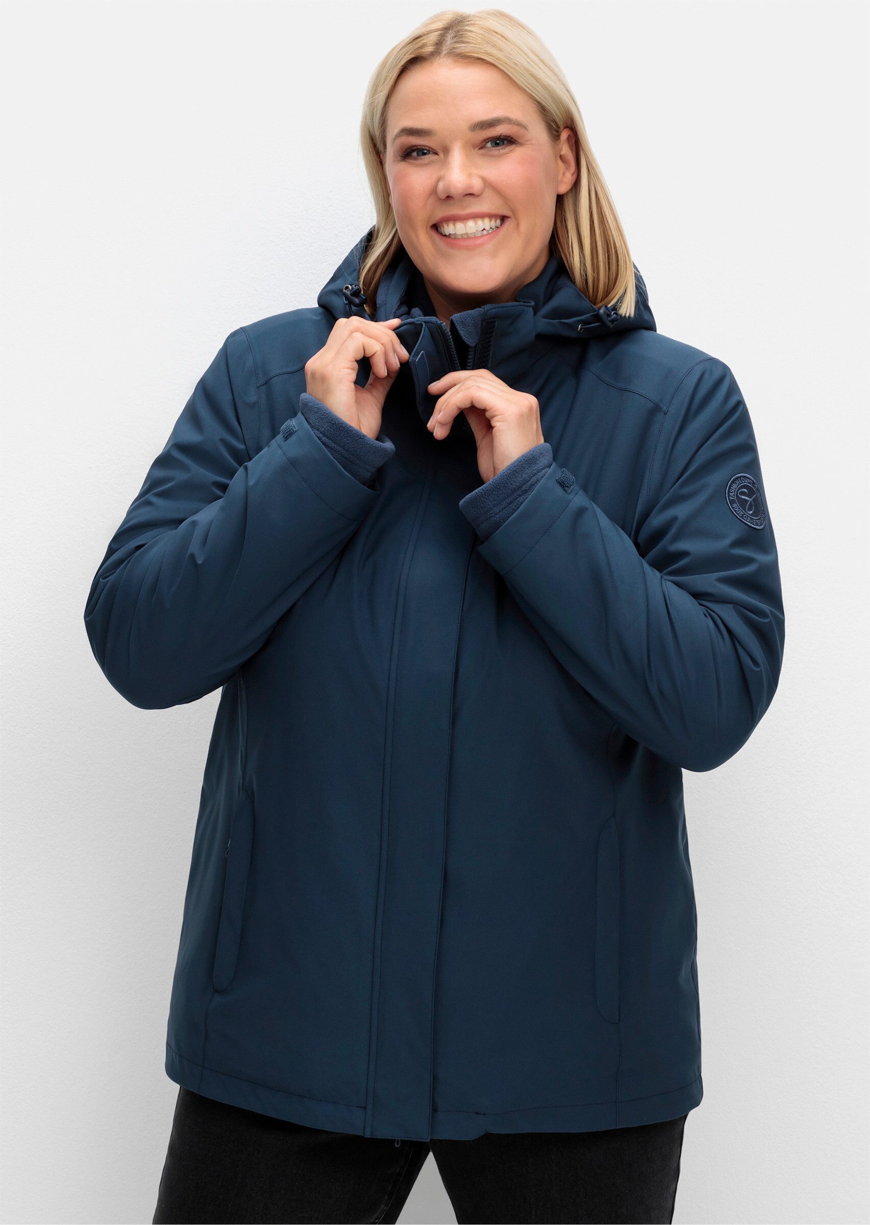 Sheego Trainingsjacke Funktionsjacke Langarm Länge ca. 76 cm