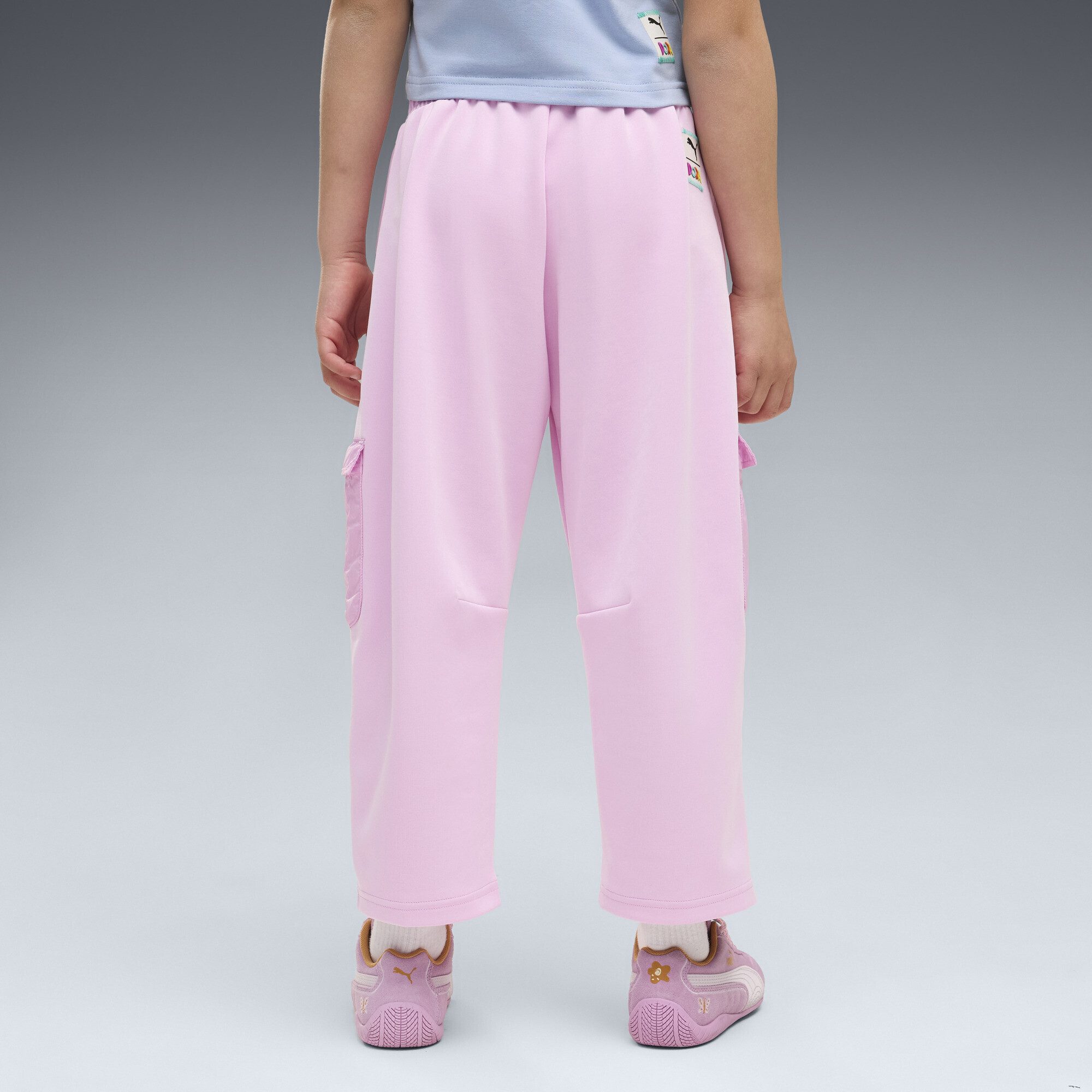 PUMA Sporthose PUMA x DORA THE EXPLORER T7 Relaxed Barrel-Hose. Mädchen