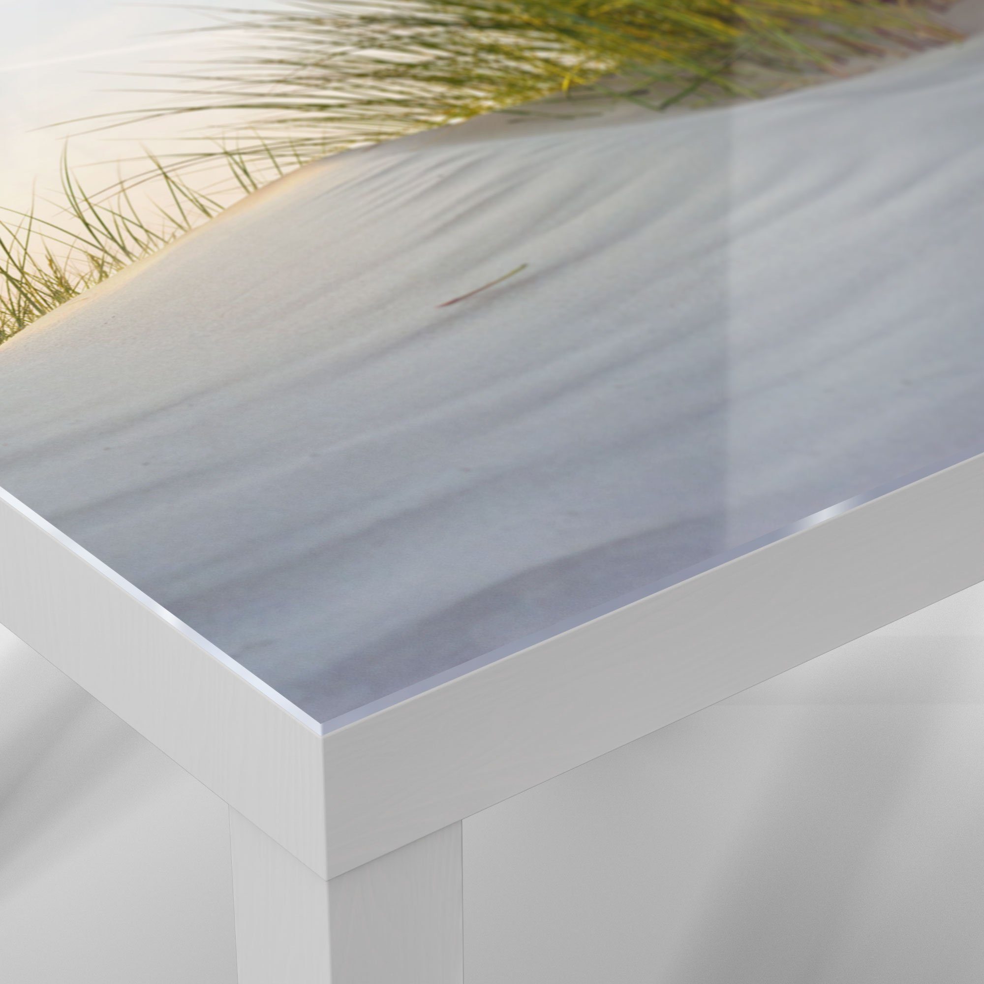 DEQORI Beistelltisch 'Düne modern Glas Weiß Couchtisch mit Dünengras', Glastisch