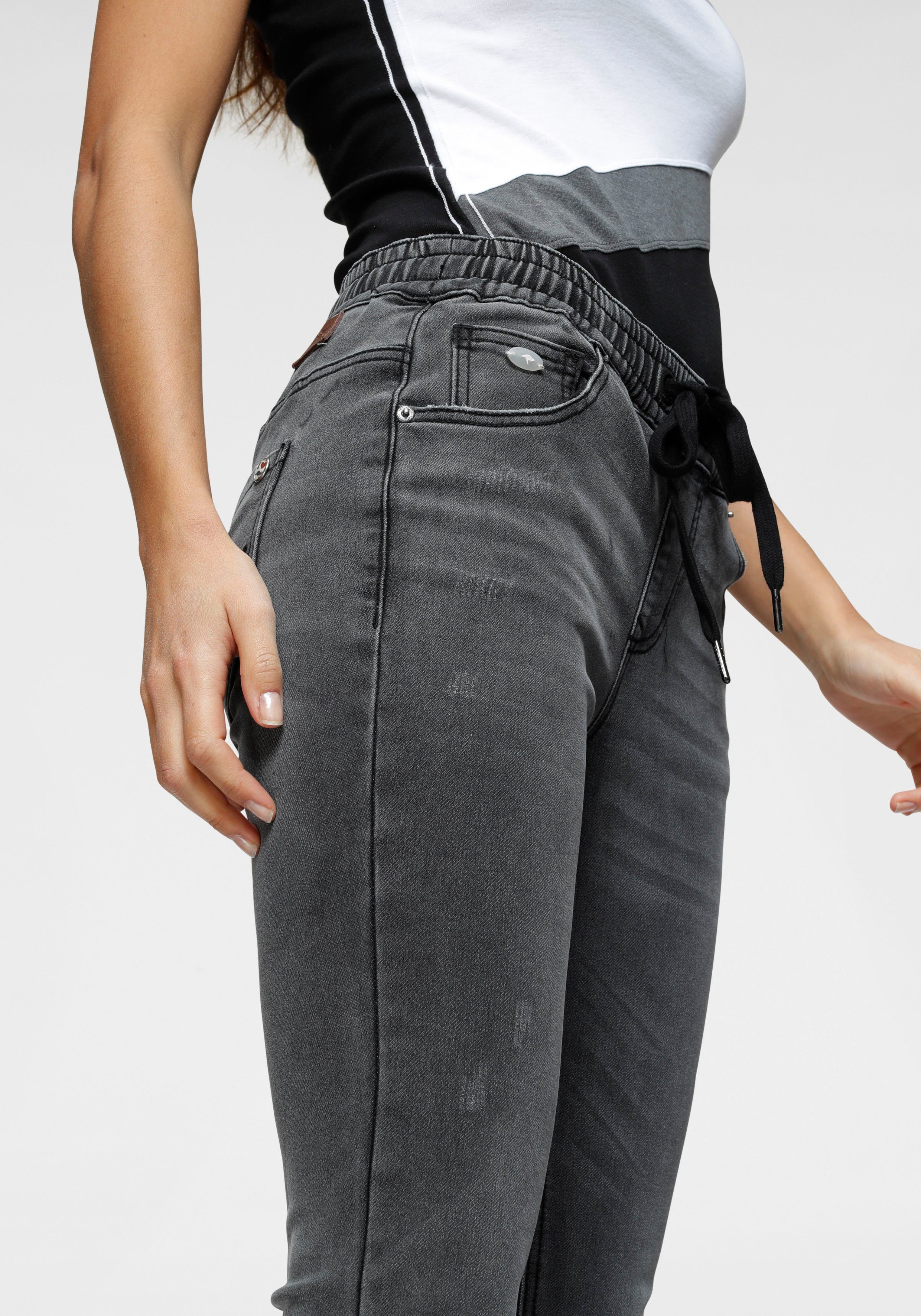 KangaROOS Jogg Pants entspannte Passform