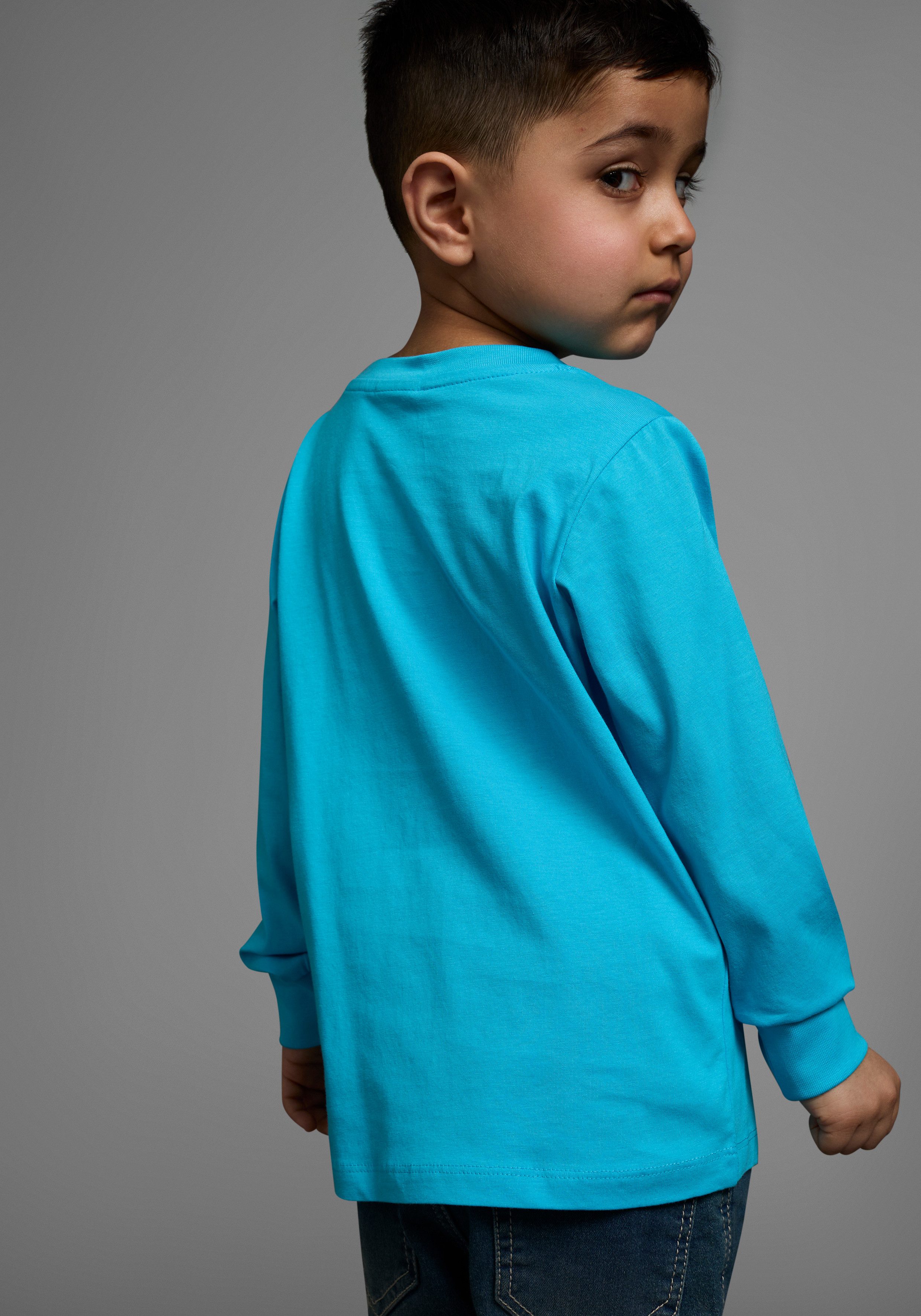 KIDSWORLD Langarmshirt HIER KOMMT RETTUNG Langarm, Basic-Passform, peppiger Druck