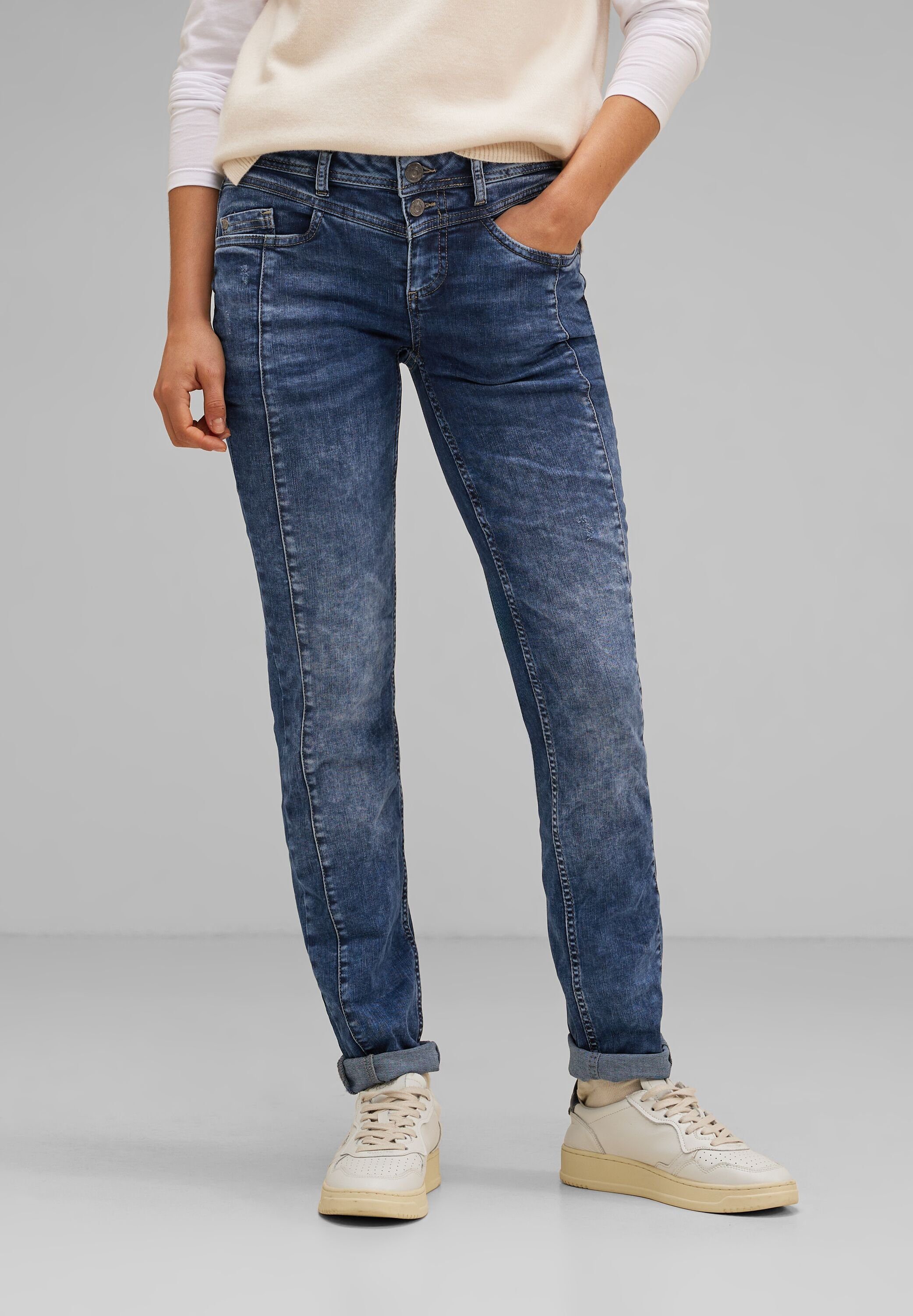 STREET ONE Bequeme Jeans Street One Casual Fit Jeans in Indigo Random Wash  (1-tlg) Naht