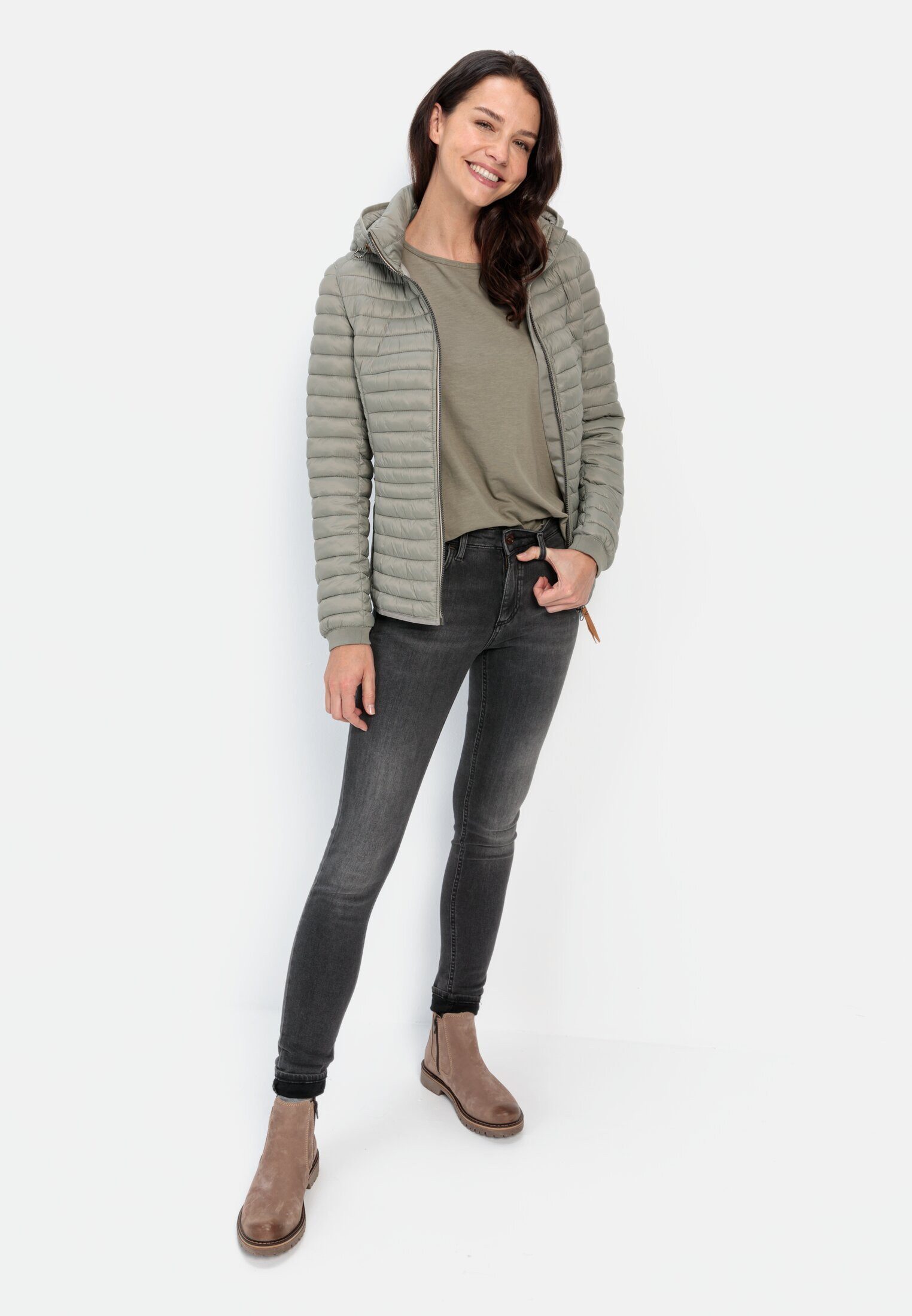 camel active Steppjacke aus recyceltem Polyamid Langarm Kapuze Markenlogo