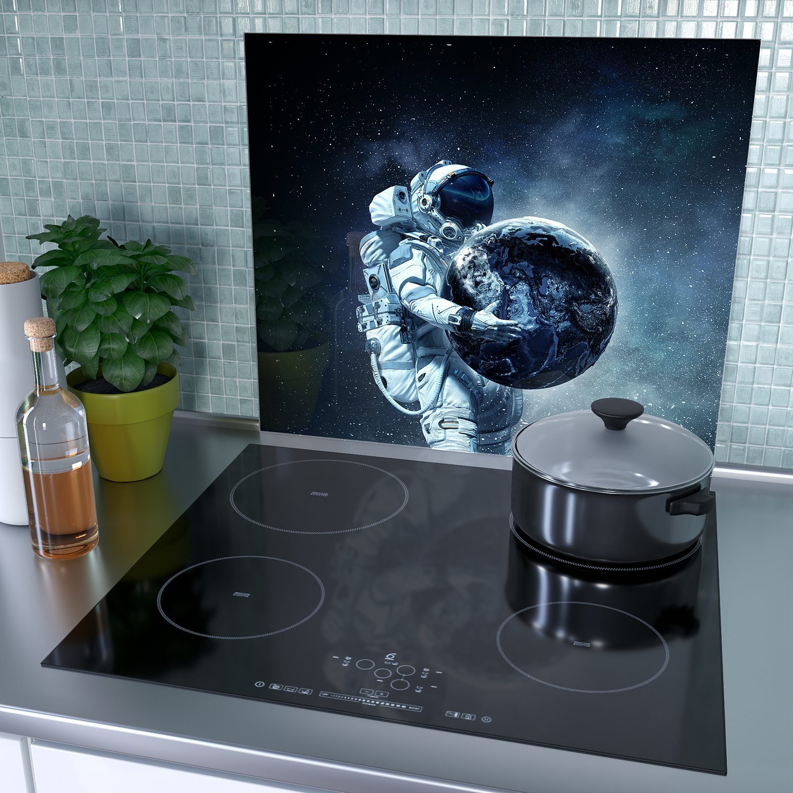 Primedeco mit Herdabdeckplatte Erdplaneten, Spritzschutz aus Glas Herd-Abdeckplatte Glas, (1 Astronaut tlg)