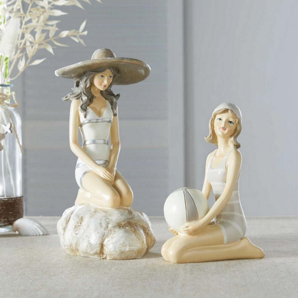 Home-trends24.de Dekofigur Stranddame Dekofigur Skulptur Deko Maritim Aufsteller Höhe 18cm