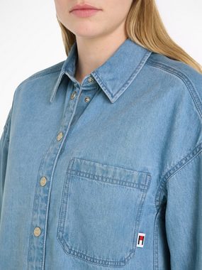 Tommy Jeans Blusentop TJW DENIM OVERSHIRT EXT mit Tommy Jeans Flagge