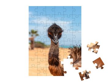 puzzleYOU Puzzle Ein Emu vor der Kamera in Australien, 48 Puzzleteile, puzzleYOU-Kollektionen Emus, Exotische Tiere & Trend-Tiere