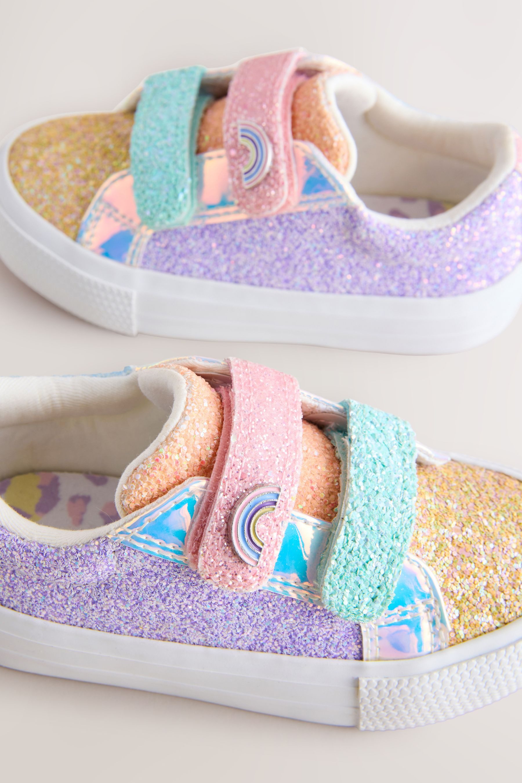 Next Derber Sportschuh mit Klettverschluss Sneaker (1-tlg)
