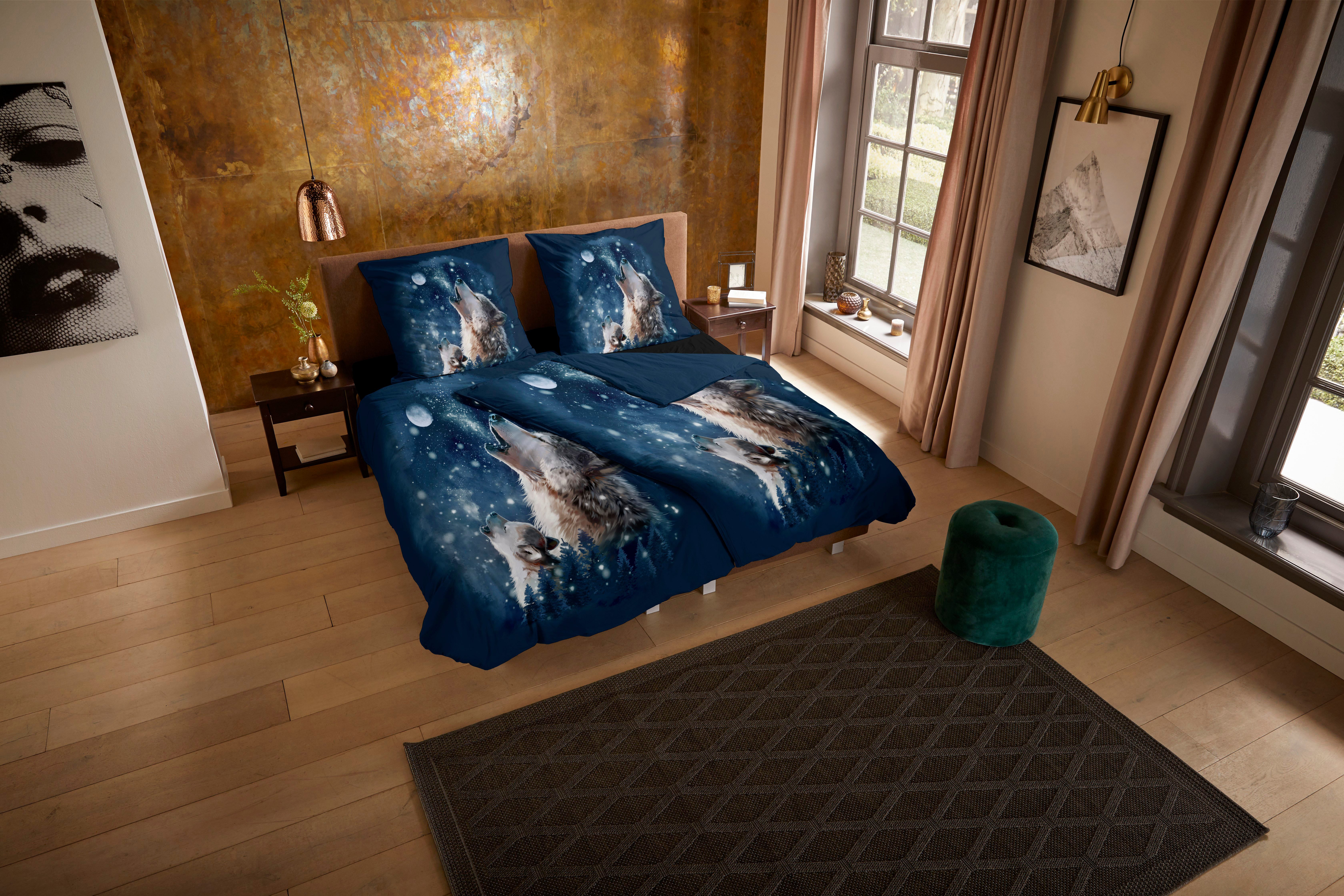 PURE luxury collection Wendebettwäsche Moon, Microfaser, 2 teilig, Mikrofaser, 135x200, Pflegeleicht, Reißverschluss, Wendeoptik, Wolf