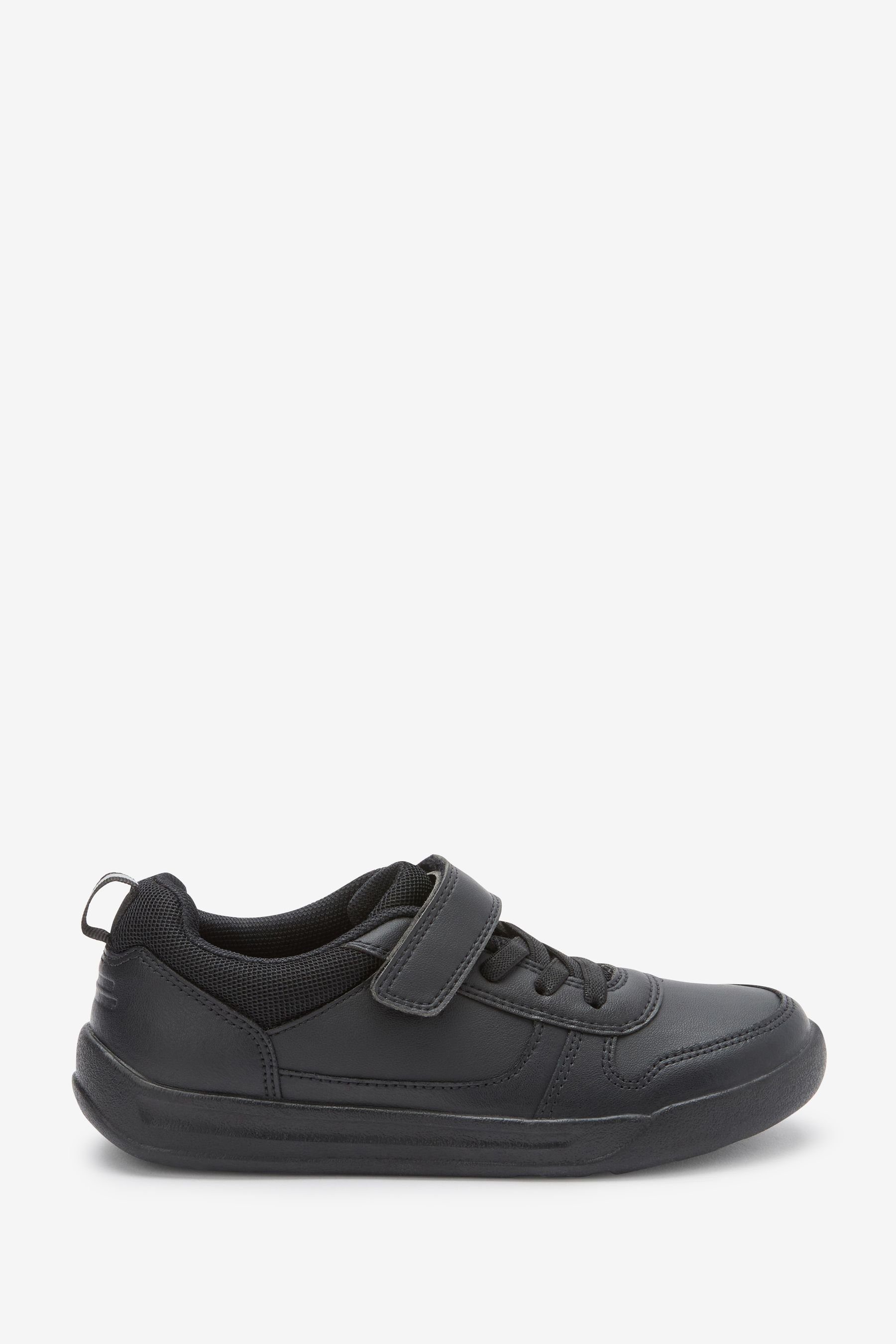 Next Schulturnschuhe aus Leder – Extraweit Sneaker (1-tlg) Black Elastic Lace Single Strap