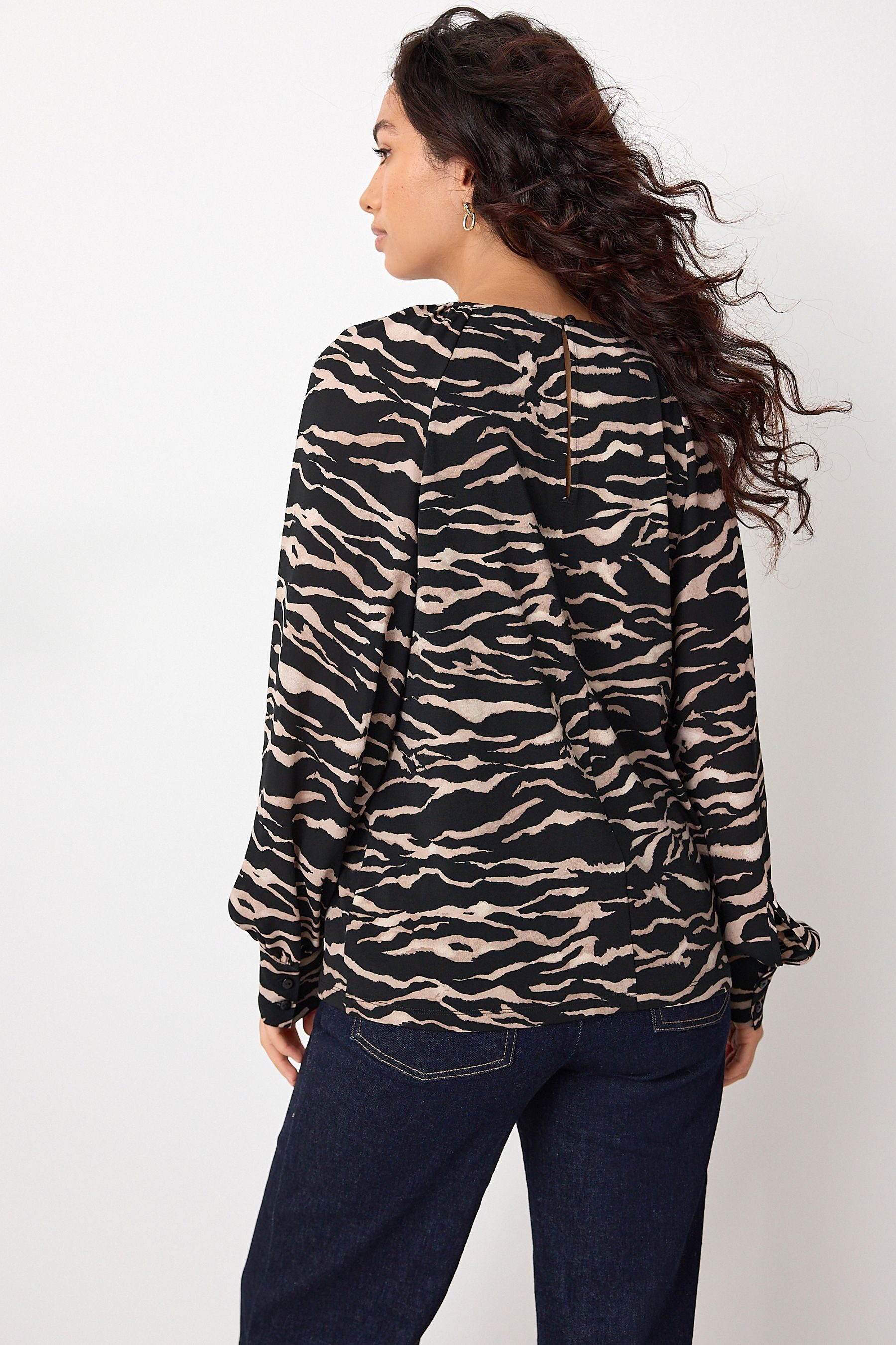 Next Langarmbluse Langärmlige Bluse mit Rundhalsausschnitt (1-tlg) günstig online kaufen