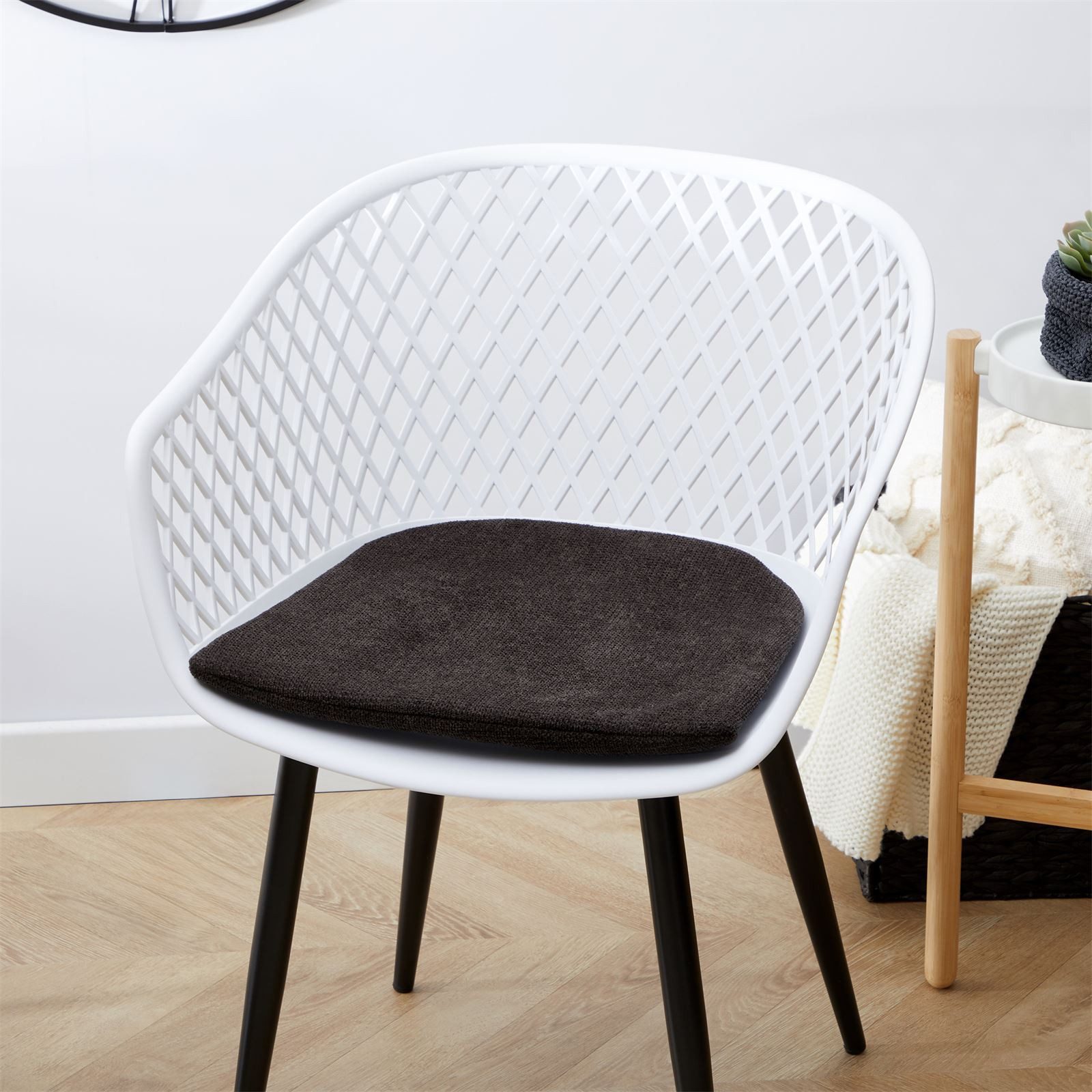 IDIMEX Sitzkissen AZARA, rutschfeste Stuhlkissen gepolstert im 4er Set, Fil günstig online kaufen