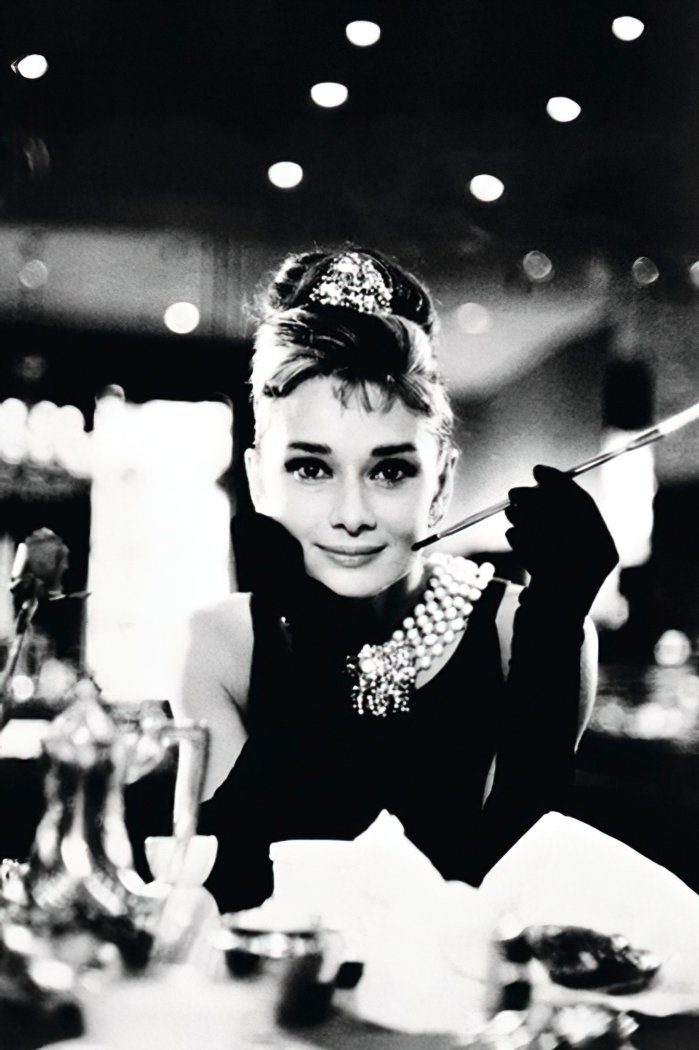 PYRAMID Poster Audrey Hepburn Poster 61 x 91,5 cm