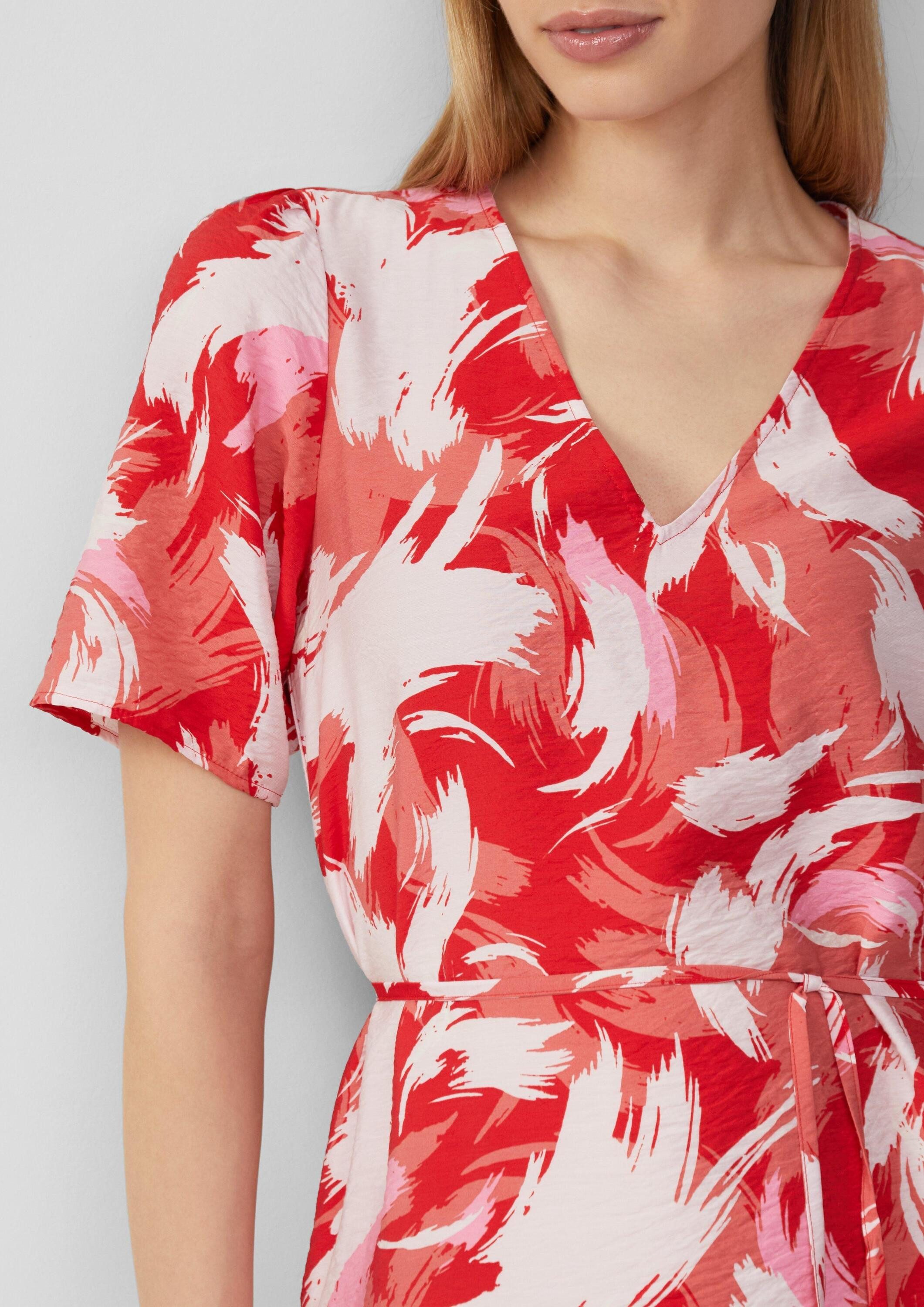 s.Oliver Minikleid Kleid Kurzes Kleid aus Viskosemix mit Puffärmeln