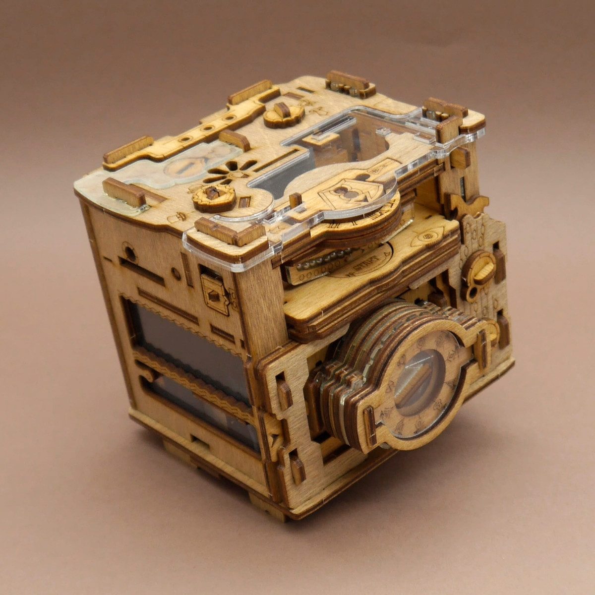 iDventure Spiel SHERLOCK´S CAMERA - edle Escape Cluebox, 3D-Puzzle, Holzspiel