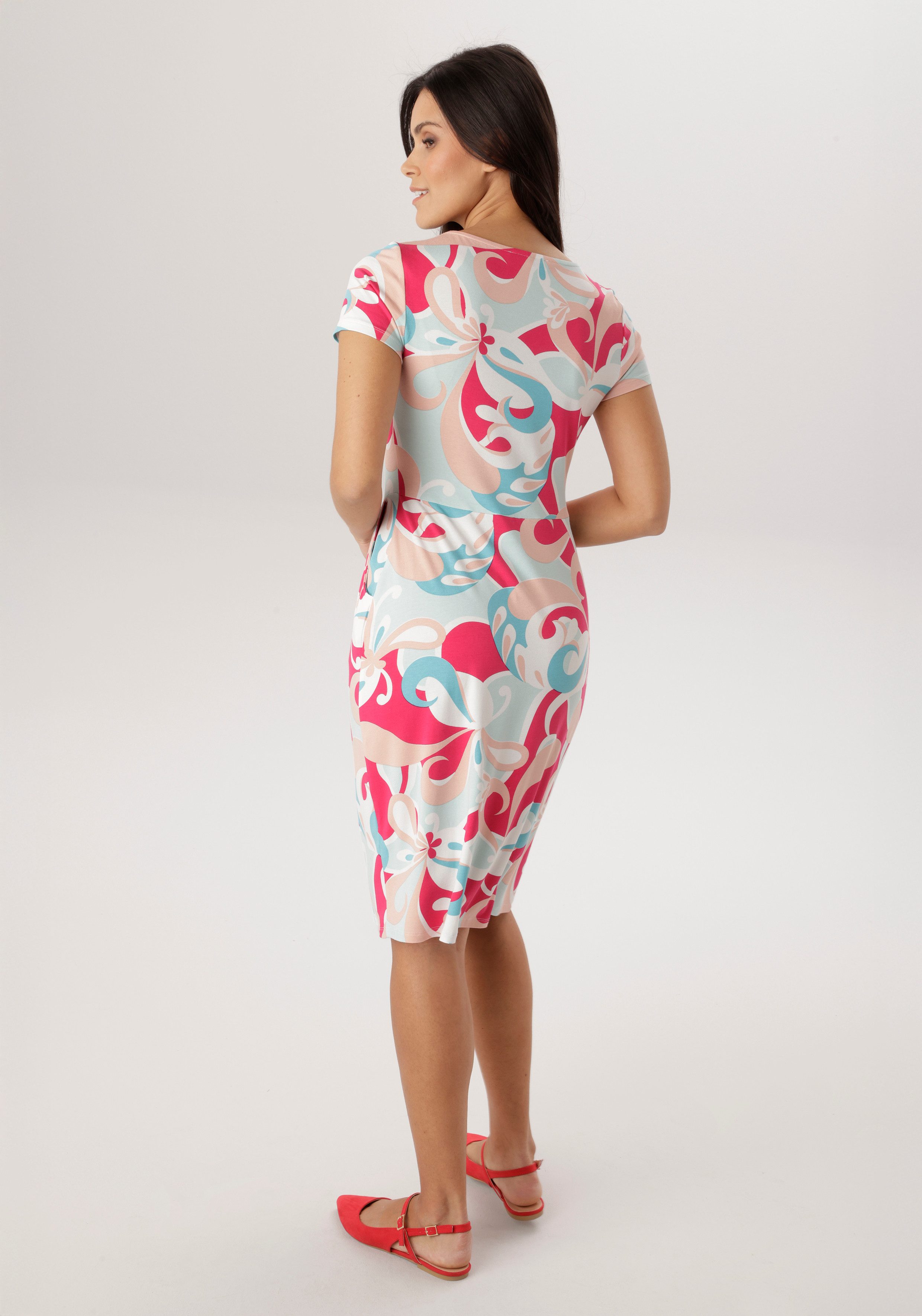 Aniston SELECTED Jerseykleid mit zwei Eingriffstaschen
