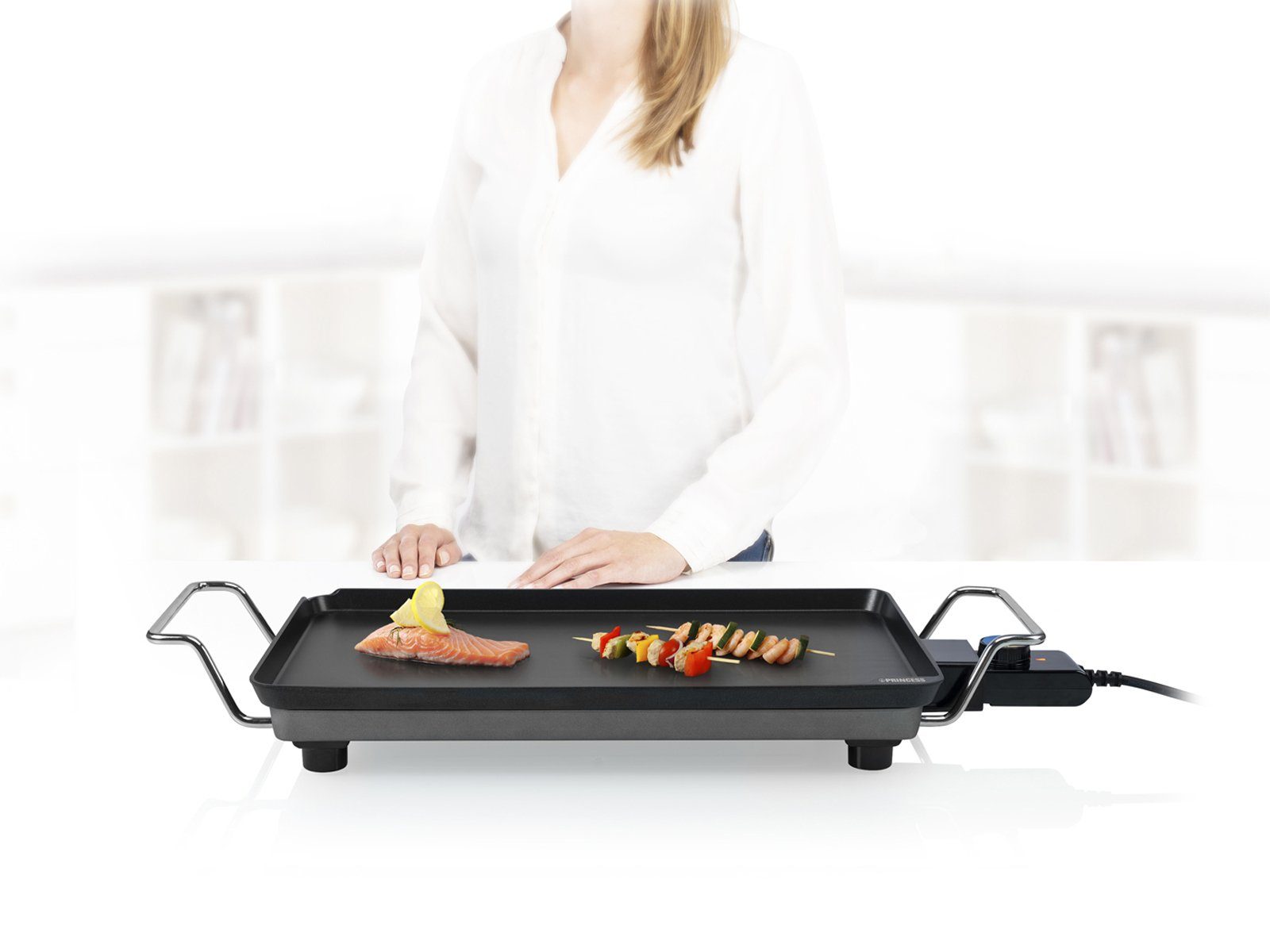 PRINCESS Teppanyakigrill, 2500 W, Japanischer Tischgrill für Zuhause 2-4 Personen Grillplatte 46x26cm