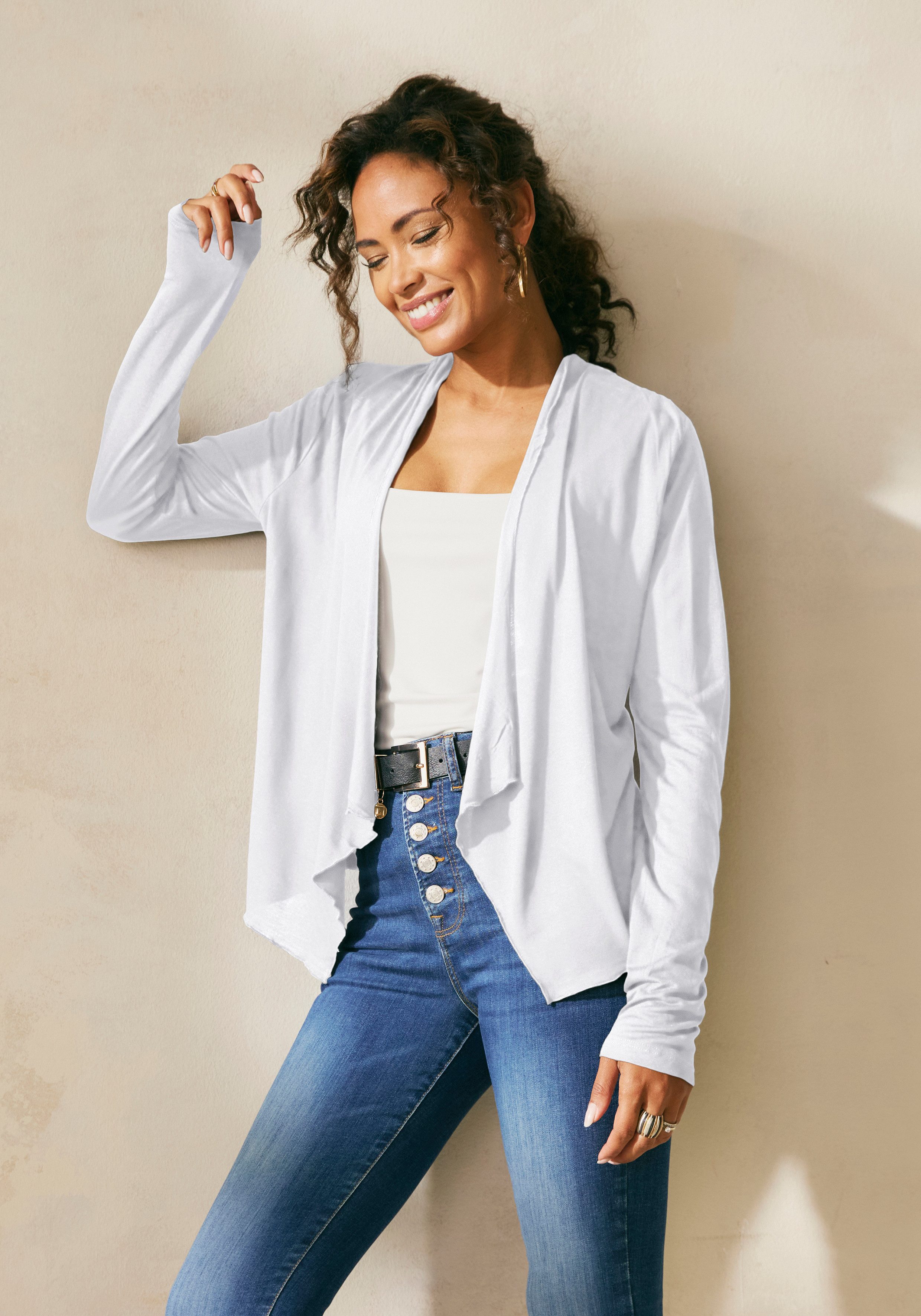 LASCANA Shirtjacke in offener Form mit Zipfelsaum leichte Shirtjacke aus Jersey, bequeme Sommerjacke im Casual Stil