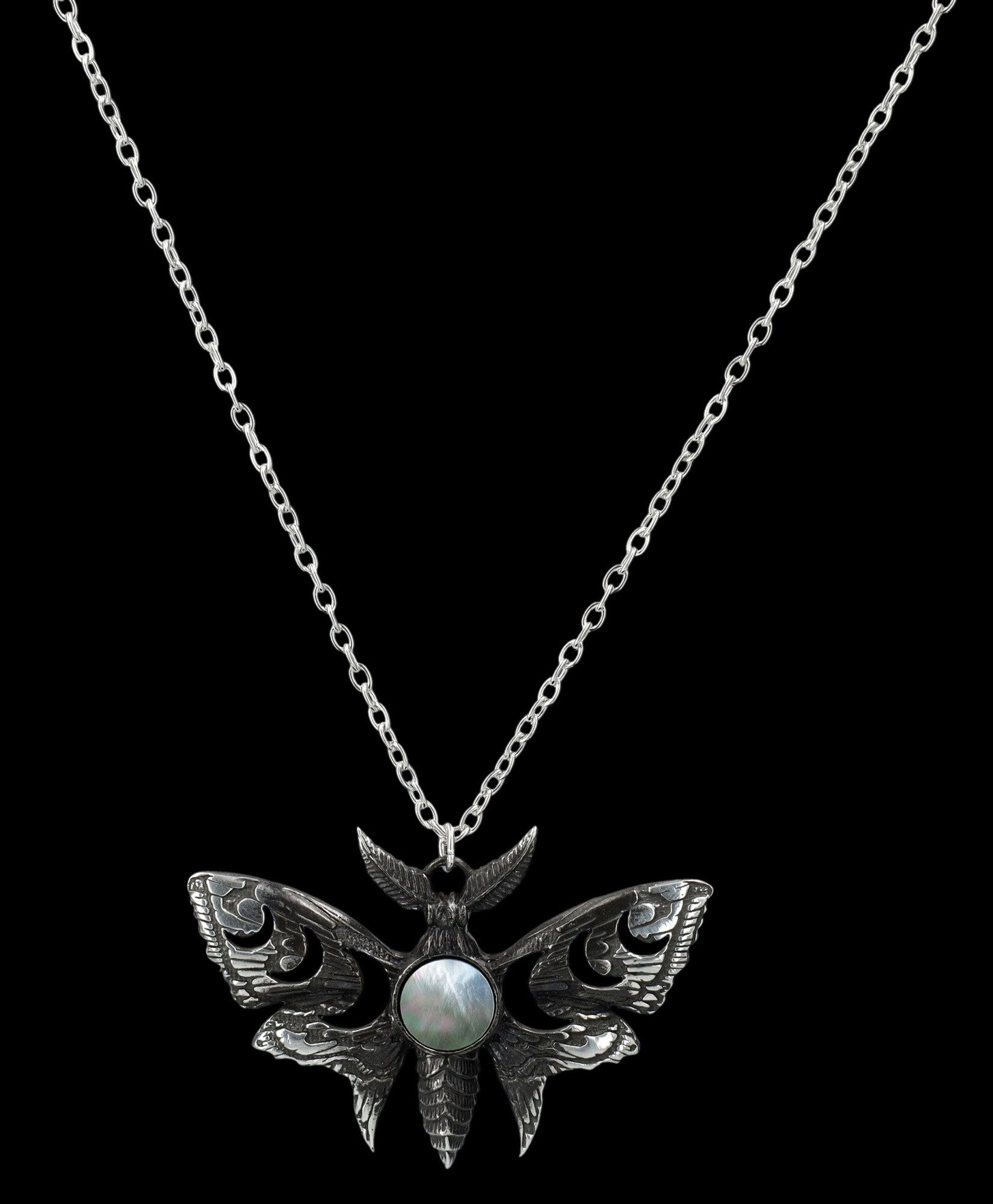 Figuren Shop GmbH Kette mit Anhänger Alchemy England Kette – Gothic Mond-Motte Anhänger mit Perlmutt 50 cm