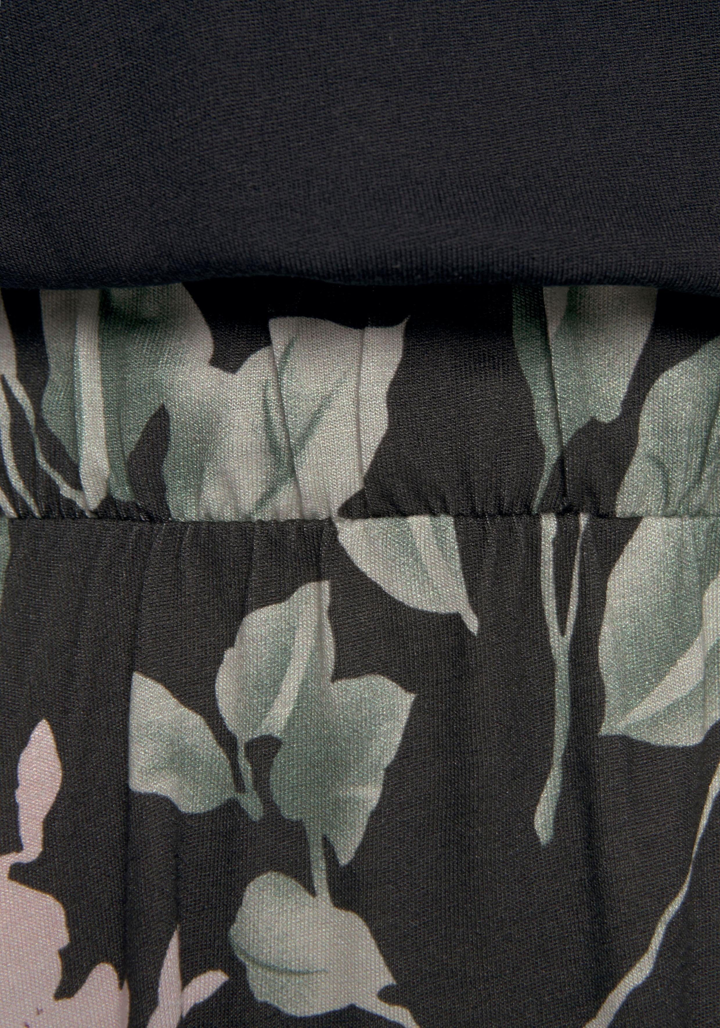Buffalo Jerseykleid mit Rüsche in der Taille und bedrucktem Rock, kurzes Sommerkleid