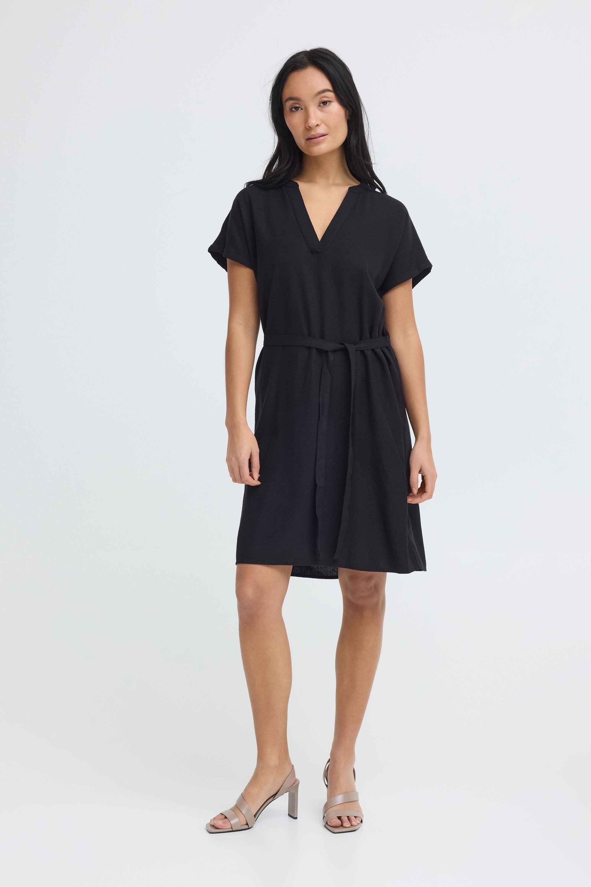 OXMO Minikleid OXNInna V-Neck Kleid - Loose Fit