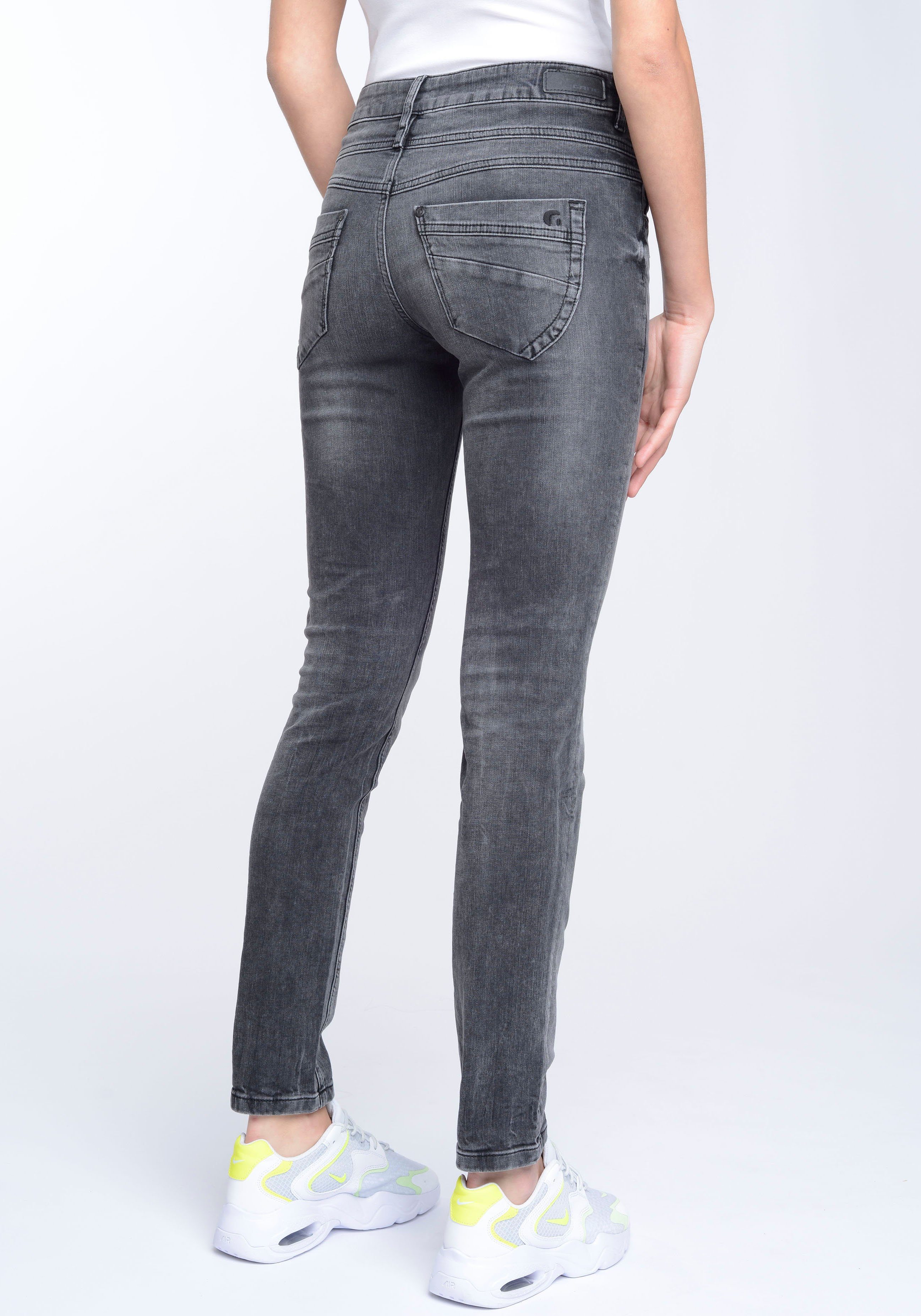 GANG Skinny-fit-Jeans 94MORA mit 3-Knopf-Verschluss black used vorne Passe und