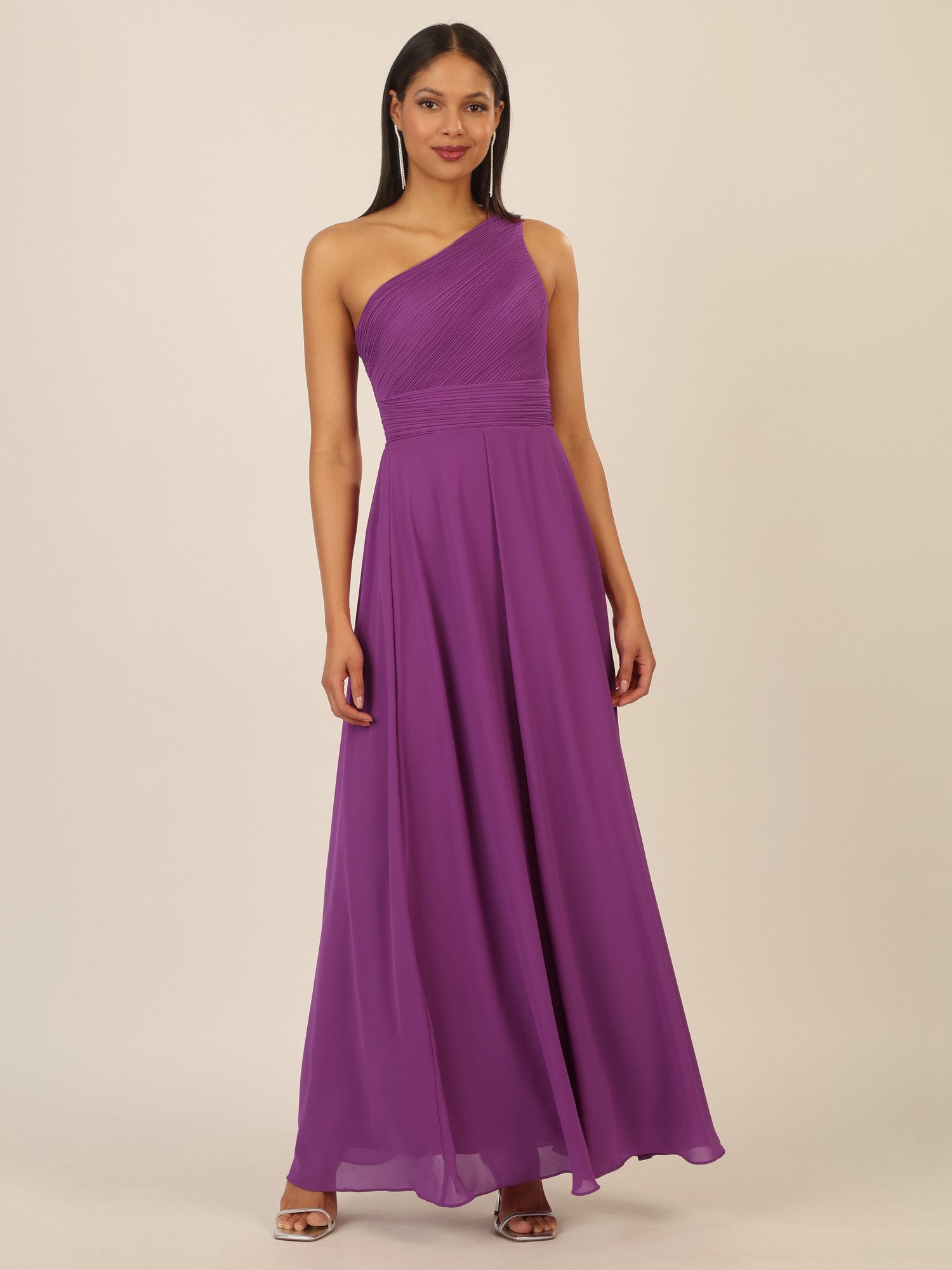Apart Abendkleid mit Plissee- Drapierung vorne günstig online kaufen
