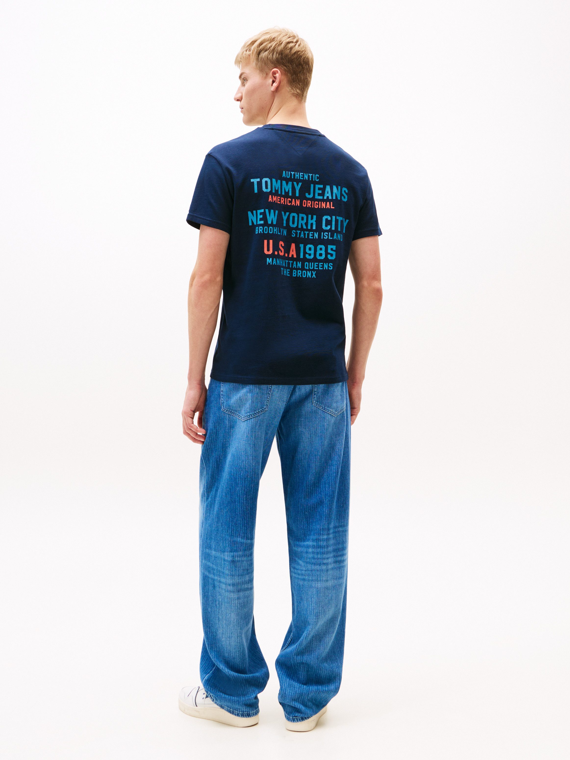Tommy Jeans T-Shirt TJM REG USA SCRIPT SS TEE mit modischem Print – Bild 4 von 4