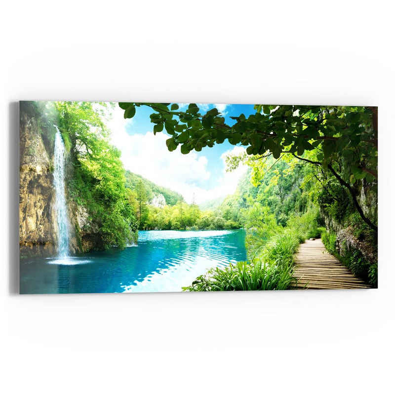 DEQORI Glasbild 'Wasserfall im grünen Wald', 'Wasserfall im grünen Wald', Glas Wandbild Bild schwebend modern