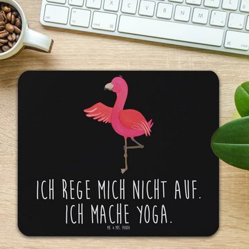 Mr. & Mrs. Panda Mauspad Flamingo Yoga - Schwarz - Geschenk, Entspannung, Rosa, PC Zubehör, Co (1-St), rutschfest
