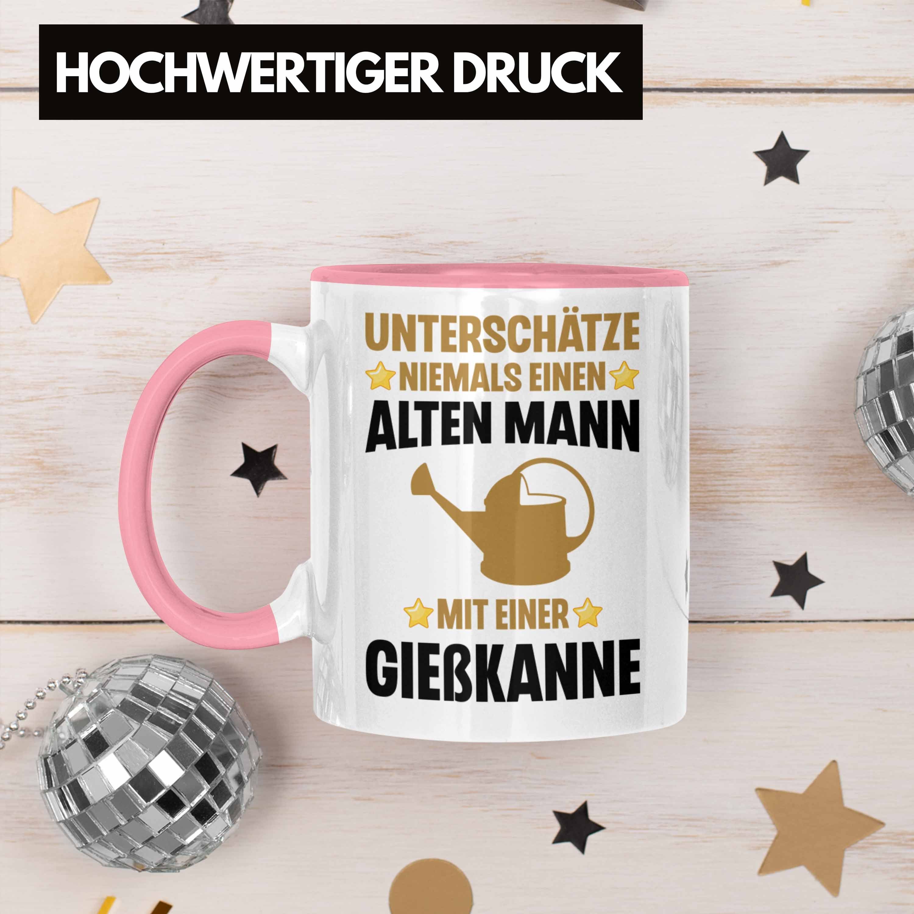 Trendation Tasse Trendation - Alter Mann Gärtner Tasse mit Spruch Garten Hobbygärtner G