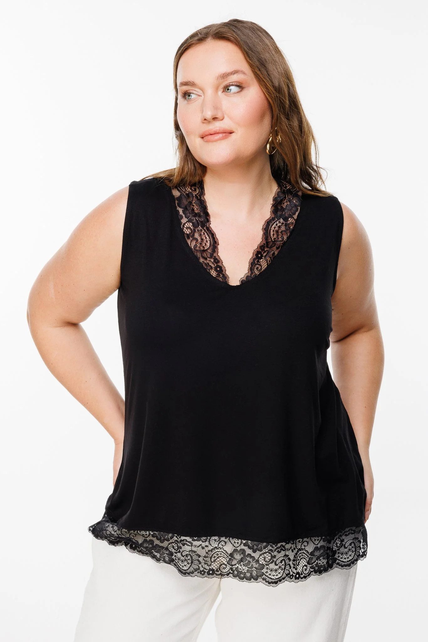 Shape of You Blusentop Ärmellose Bluse mit V-Ausschnitt und Spitzendetails