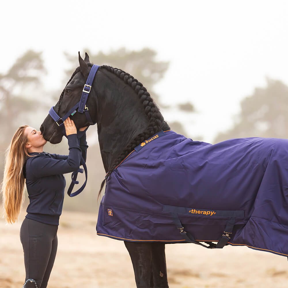 Bucas Pferde-Regendecke Bucas Therapy Turnout Big Neck Light 0g