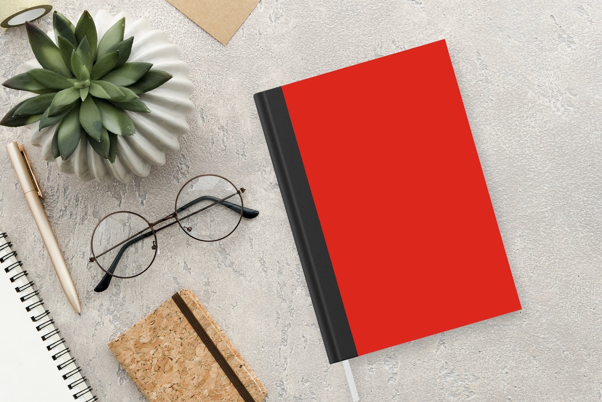 MuchoWow Notizbuch Rot - Journal, - Haushaltsbuch 98 Tagebuch, Merkzettel, Einfarbig, Notizheft, Farbe Seiten, A5