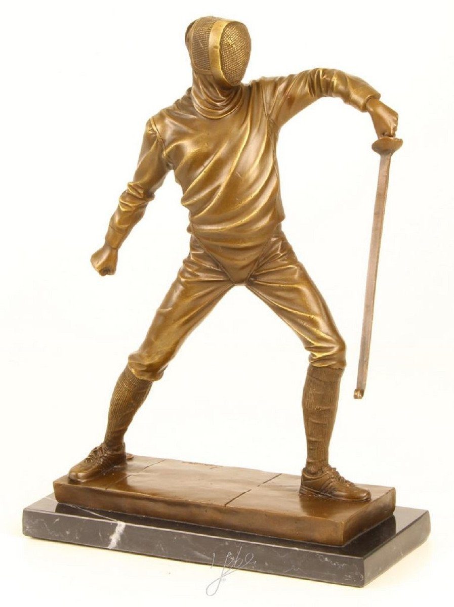 Casa Padrino Dekofigur Luxus Bronze Skulptur Fechter Gold / Bronze / Schwarz 21,5 x 9,5 x H. 31 cm - Bronzefigur | Dekofiguren
