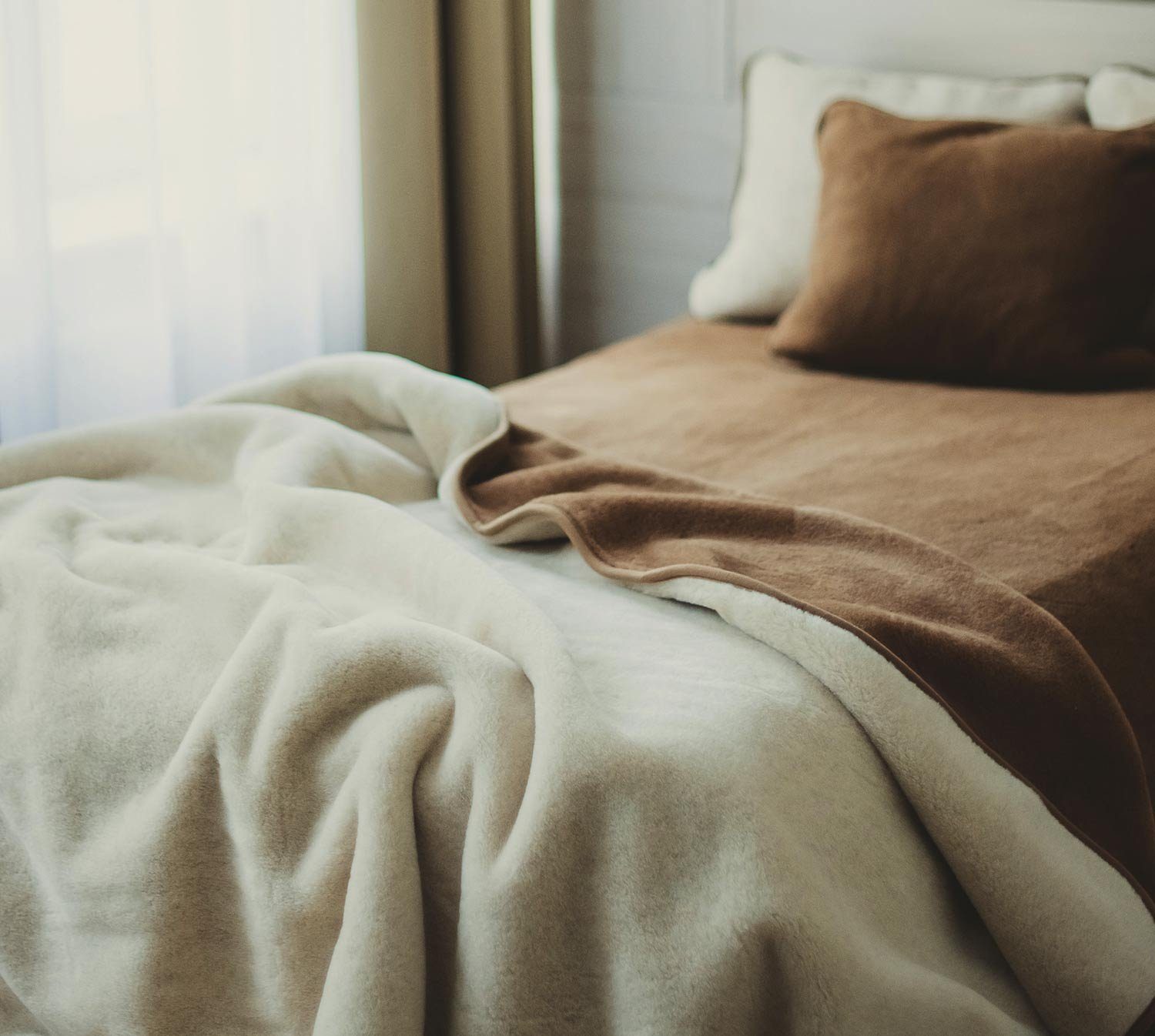 Wolldecke Doubleface Wolldecke Kamel 135x200cm 90% Merinowolle und 10% Kamelhaar, Wohnen und Accessoires GmbH & Co. KG, atmungsaktiv