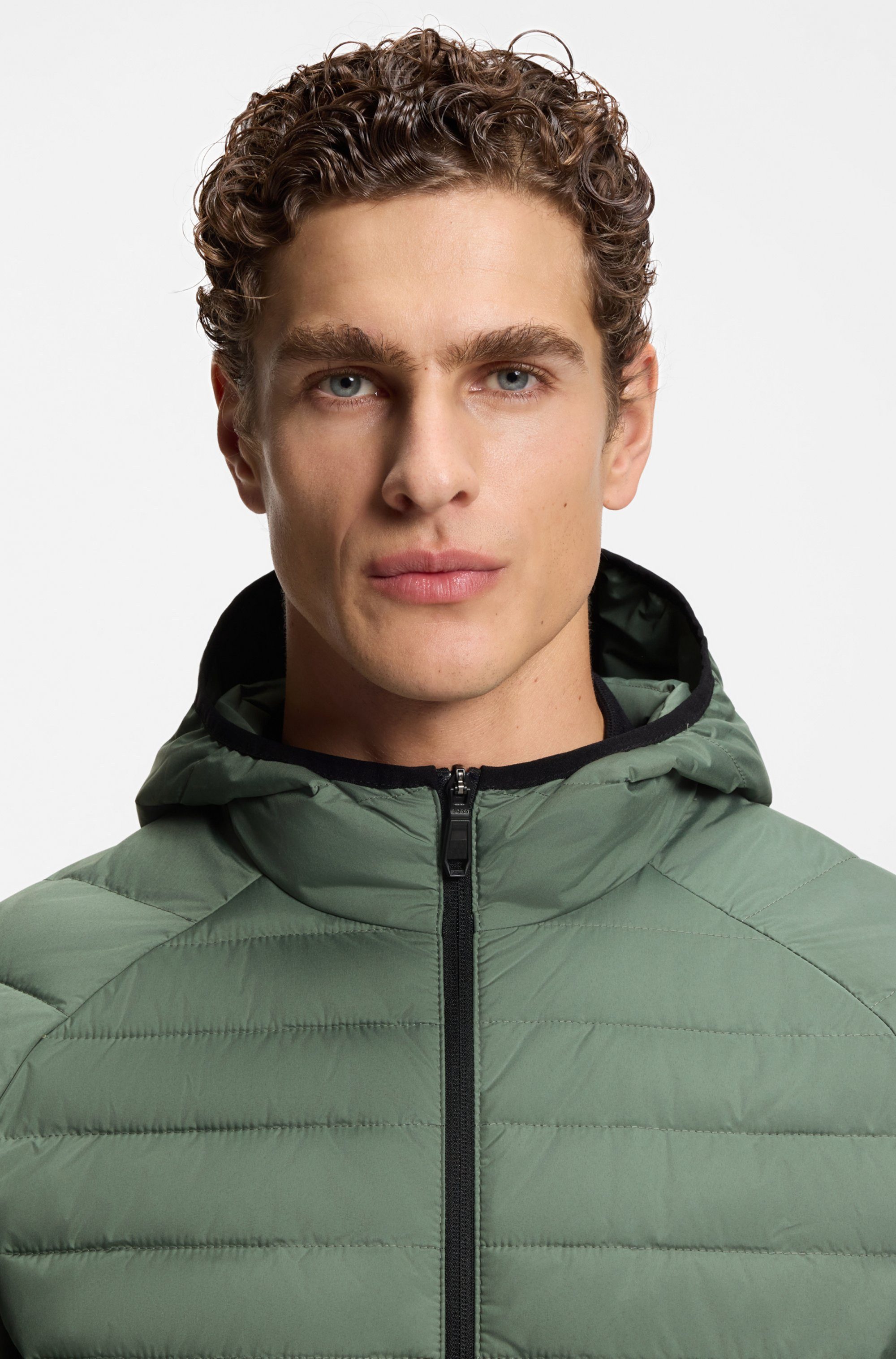 BOSS GREEN Steppjacke Kapuze, Regular Fit, reflektierende Details günstig online kaufen