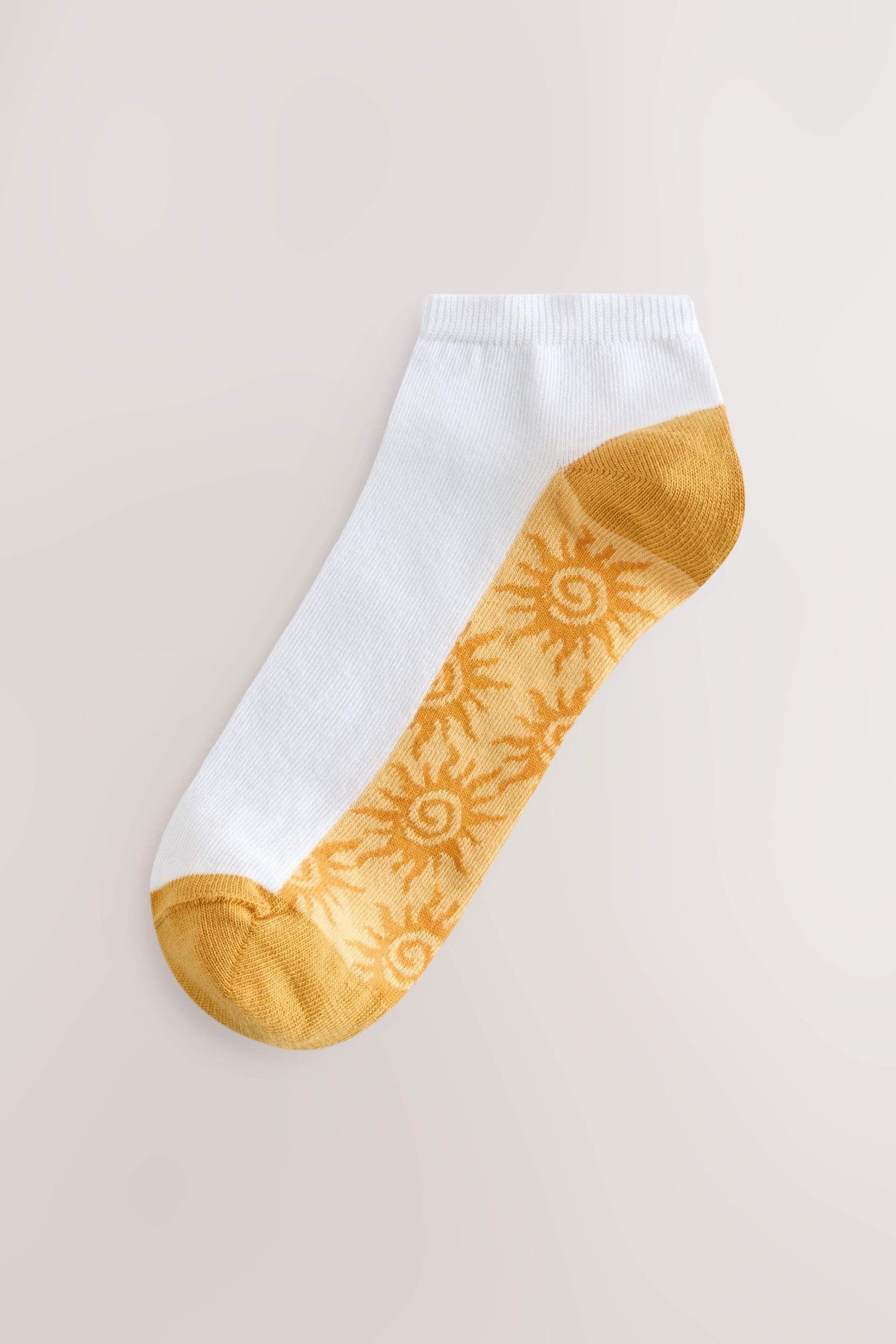 Next Basicsocken Sneaker-Socken mit Fußbett und Print, 4er-Pack (1-Paar)