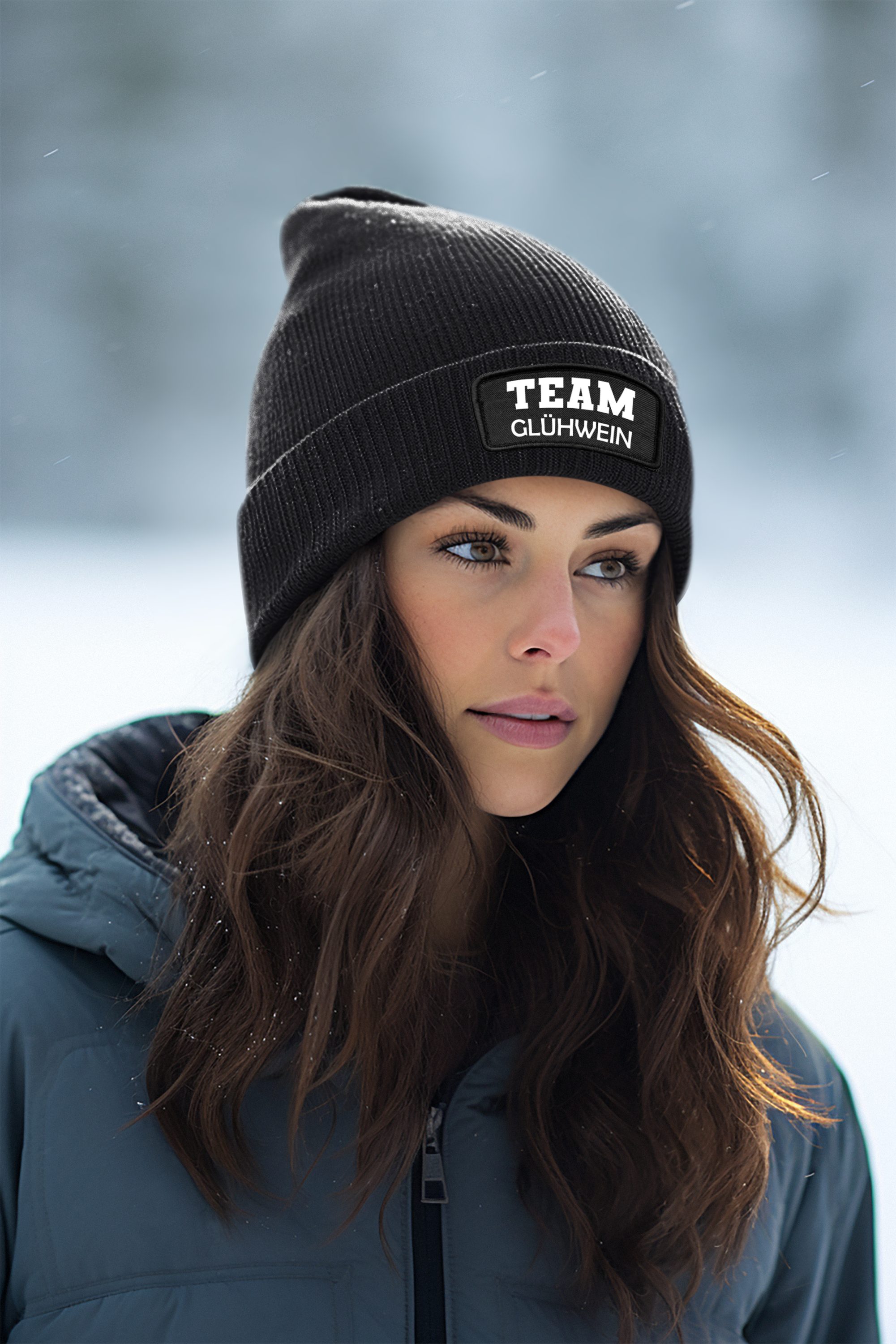 Herzbotschaft Skimütze Strickmütze mit Spruch TEAM GLÜHWEIN (Mütze mit Aufdruck) Unisex SoftTouch angenehm weiche und warme Wintermütze Einheitsgröße