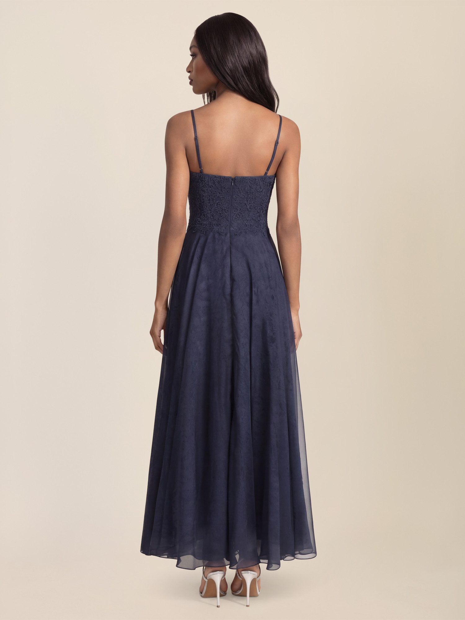 Apart Abendkleid mit Spitzenmieder