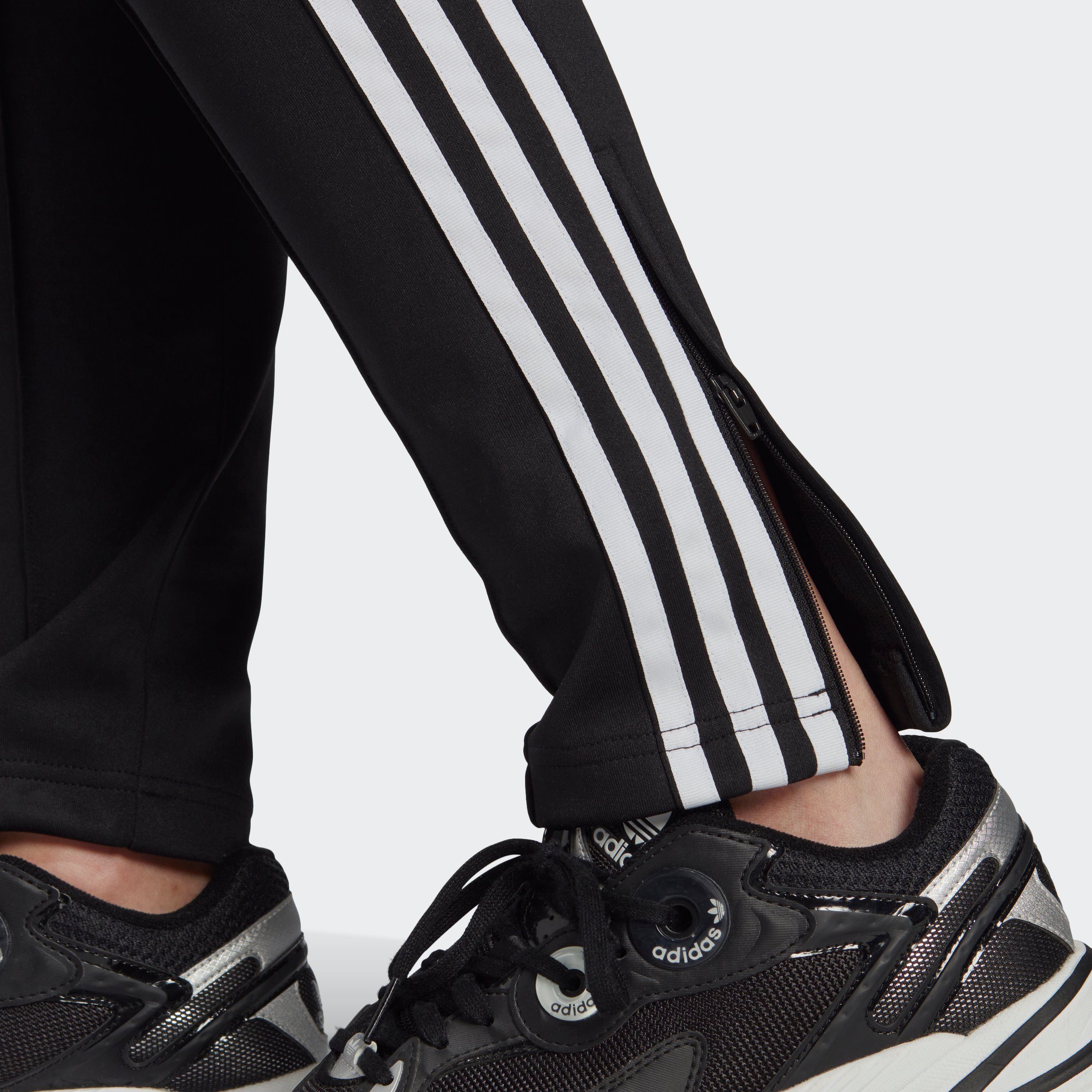 Originals Sporthose Black (1-tlg) SST adidas ADICOLOR