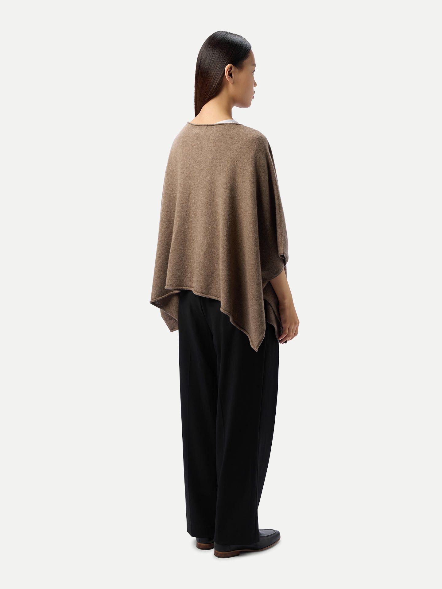 GOBI Cashmere Poncho Timeless Kaschmir-Poncho mit Bootsausschnitt