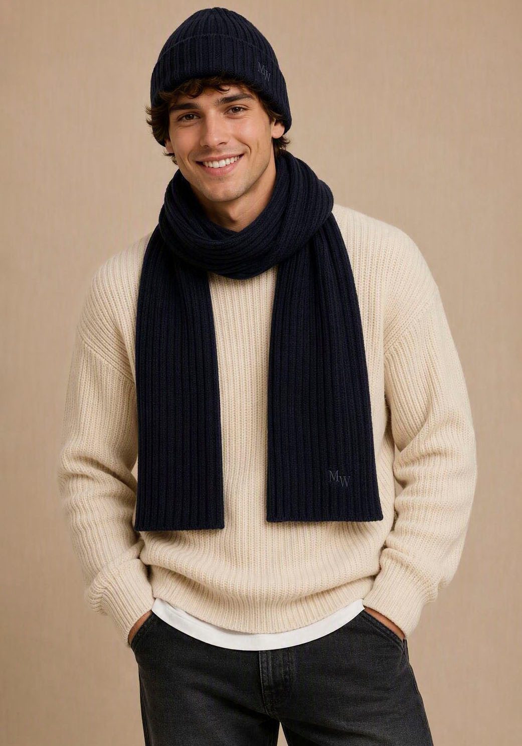 Man's World Strickmütze mit Ton in Ton Markenlogo-Stickerei - NEW. € 19,99